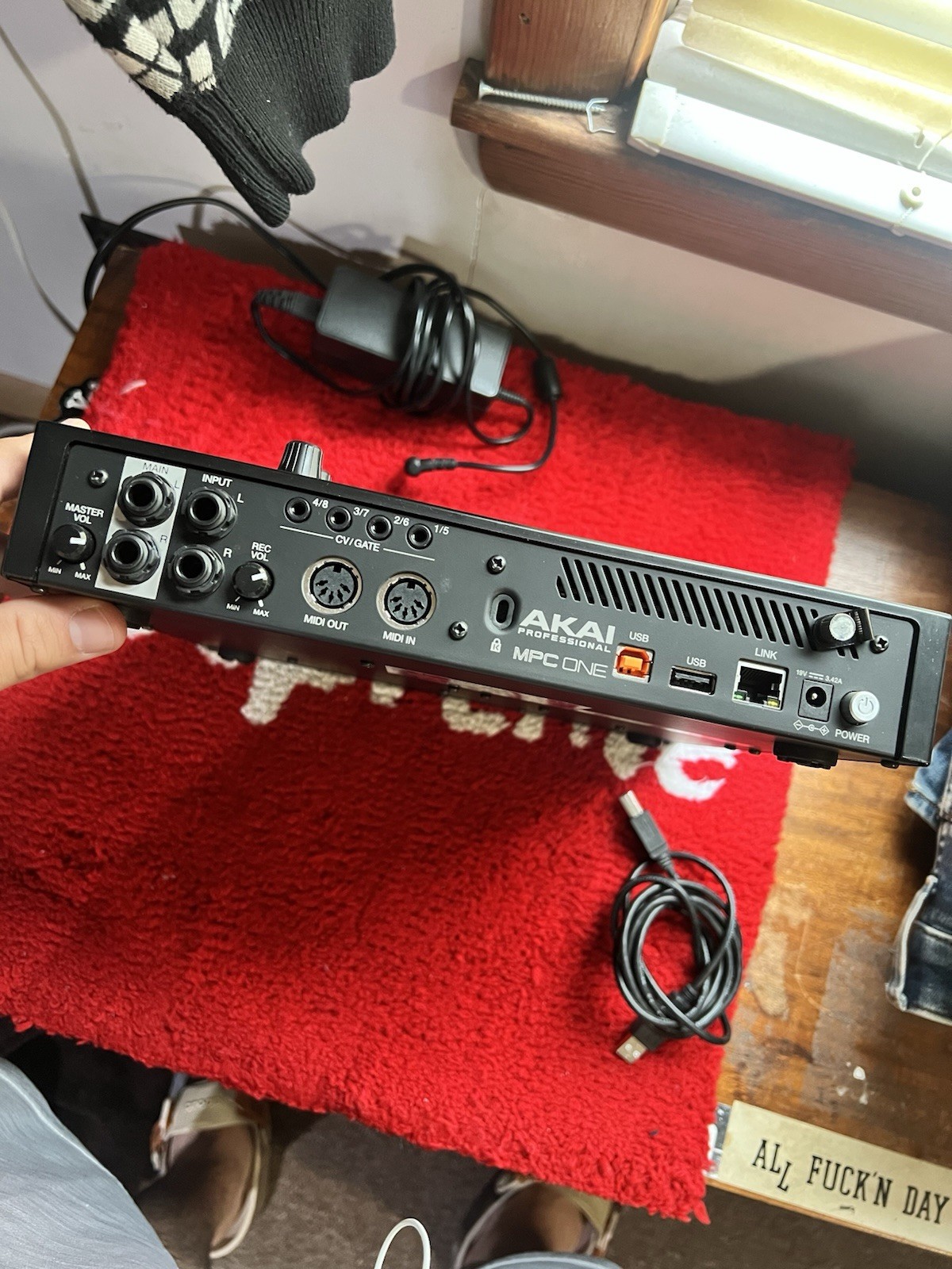 MPC One Plus Standalone Sampler Sequencer Drum Machine