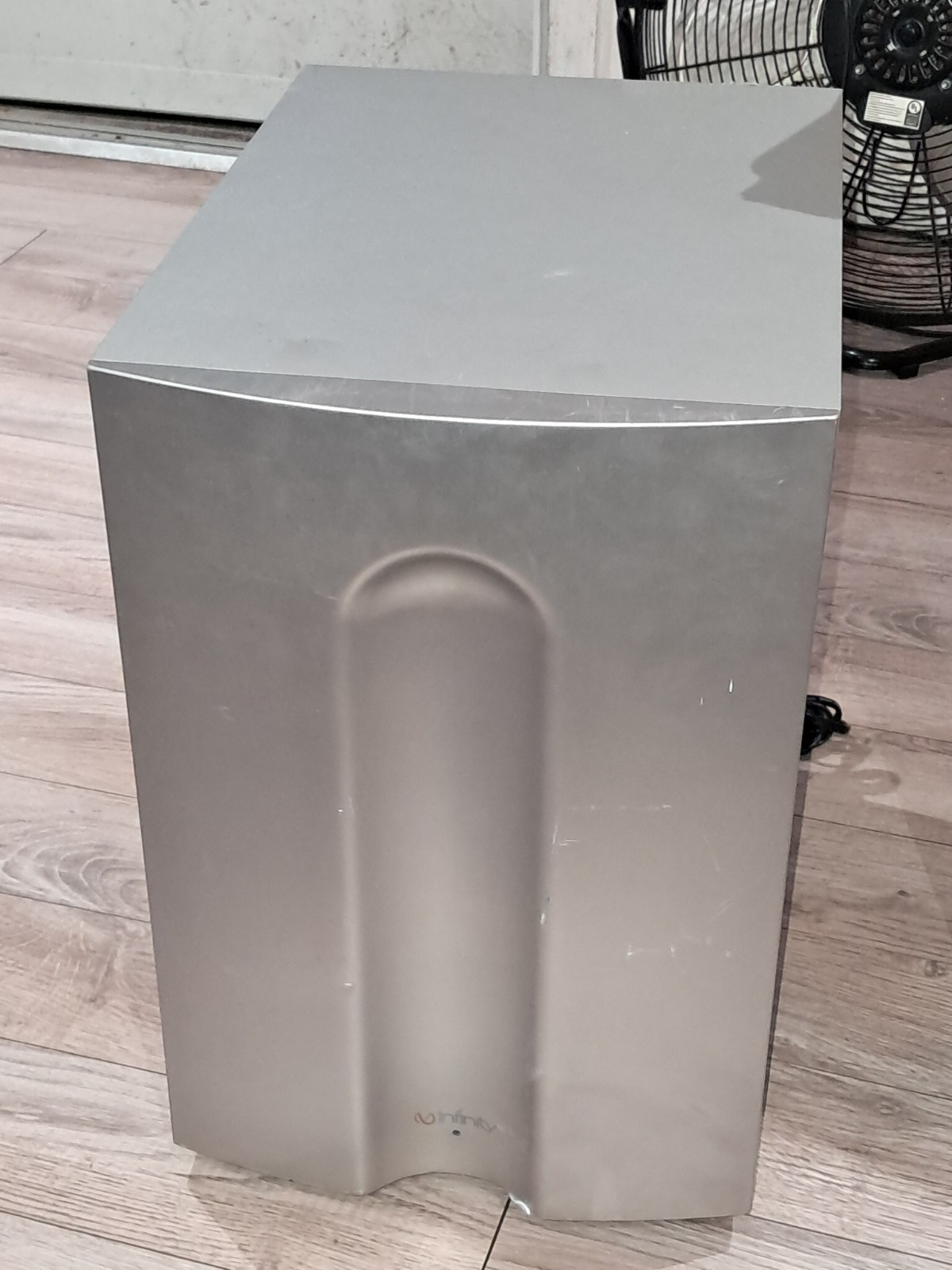 2 Infinity SAT 1100 Seaker and Subwoofer