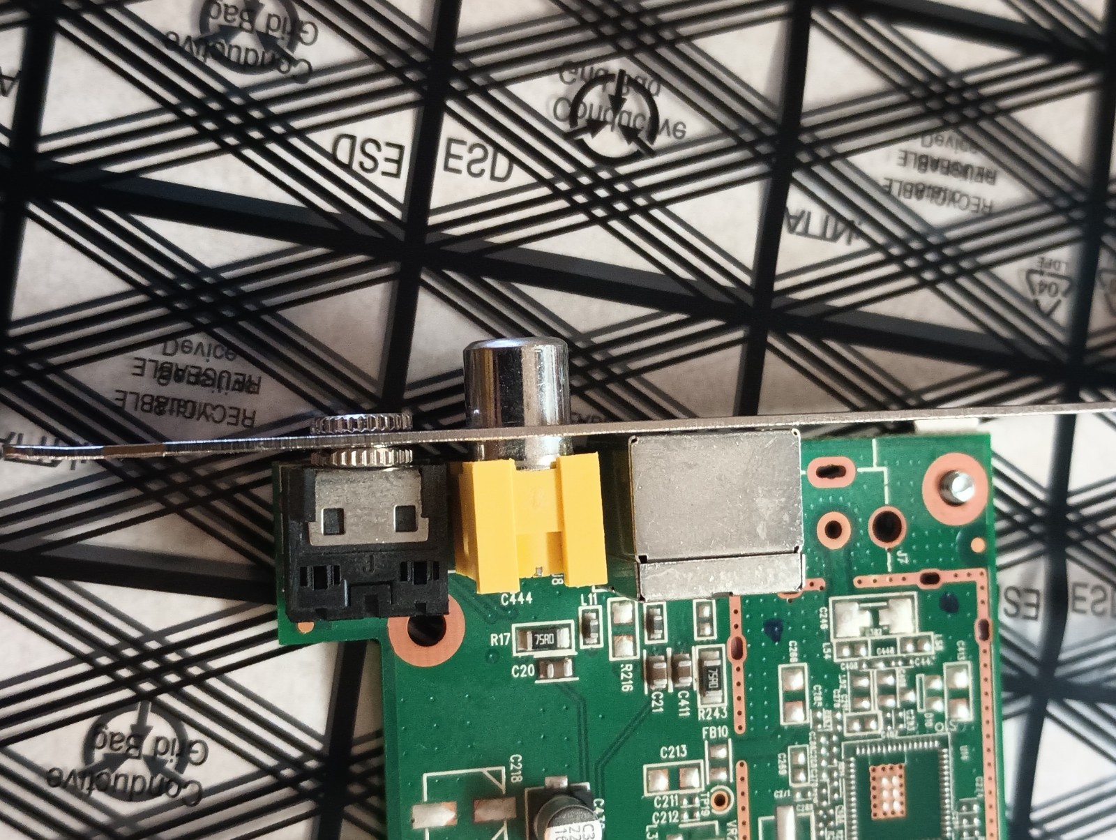 ImpactVCB From Hauppauge 71100 LF Rev H4