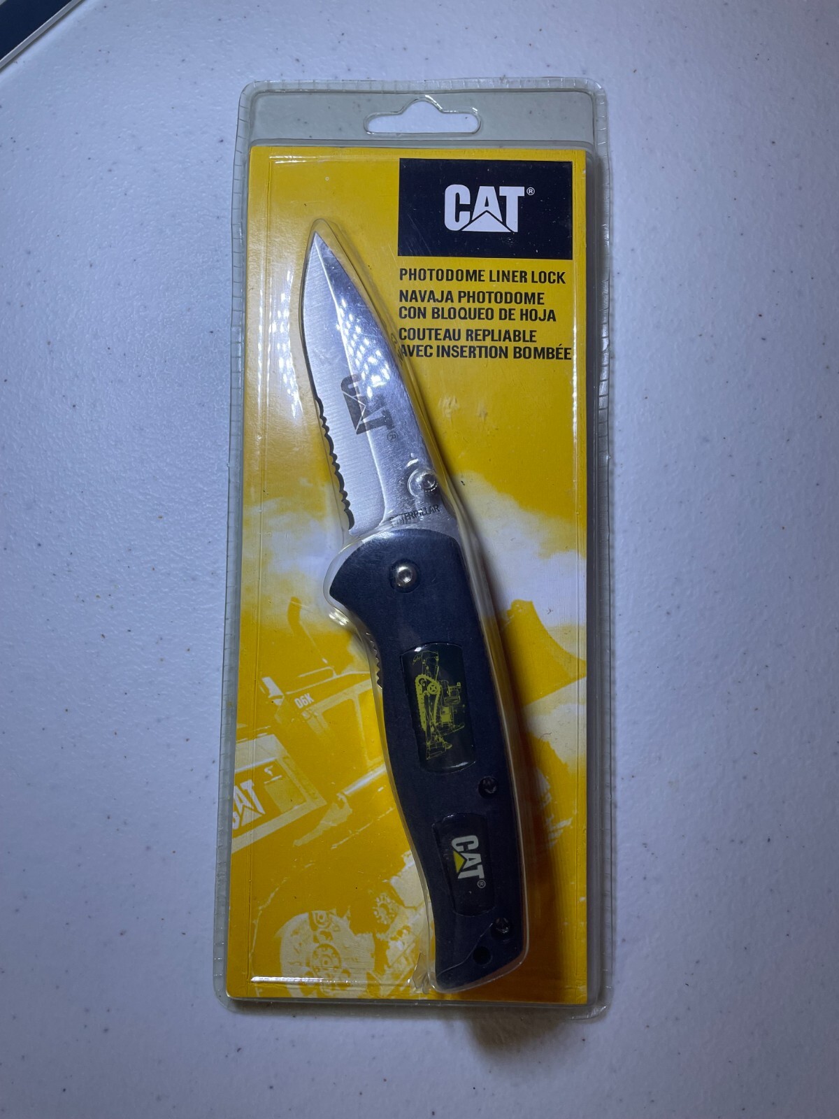 Cat 4.5" Photodome Liner Lock