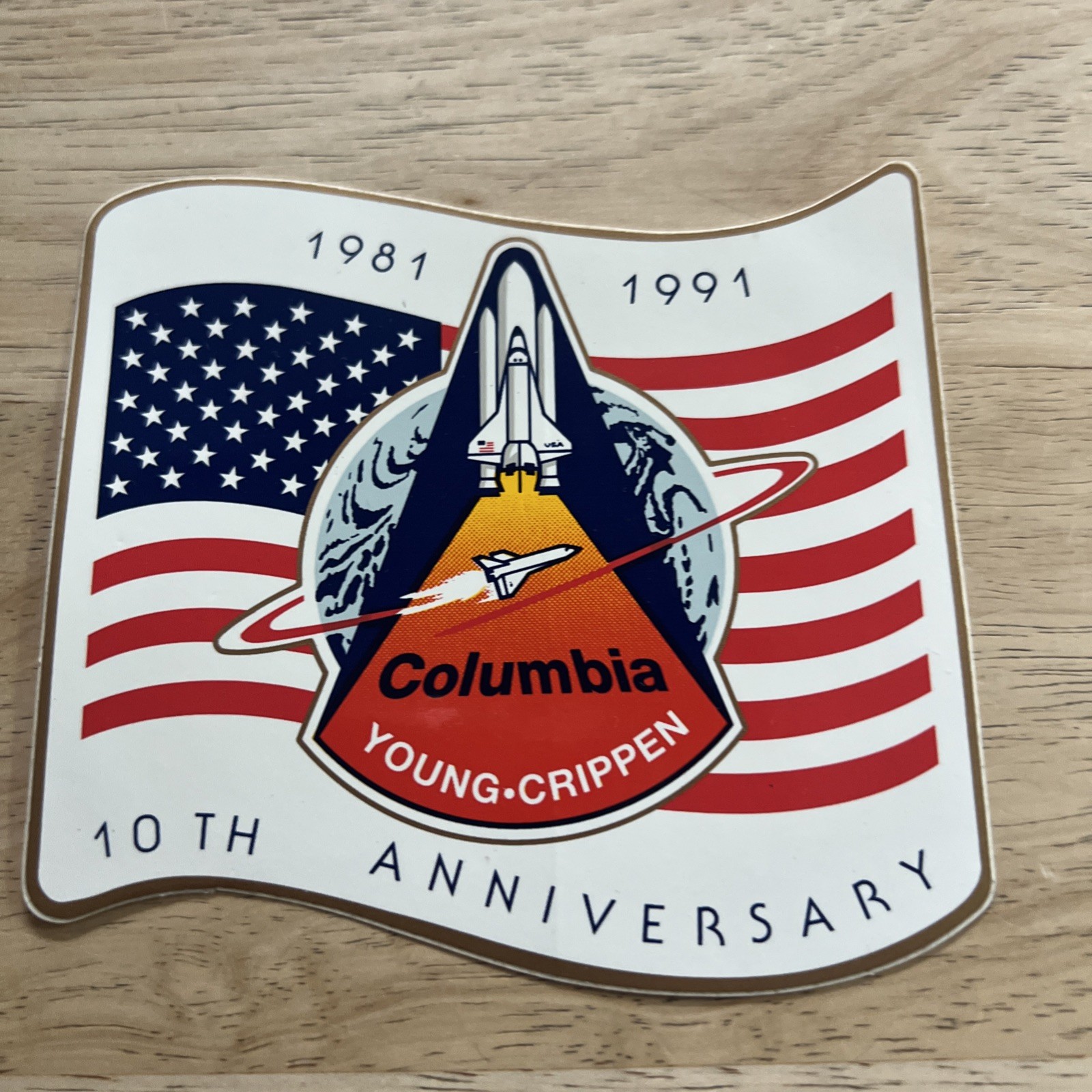 NASA SHUTTLE  COLUMBIA. YOUNG-CRIPPEN 10TH ANNIVERSARY. SPACE  - DECAL STICKER.