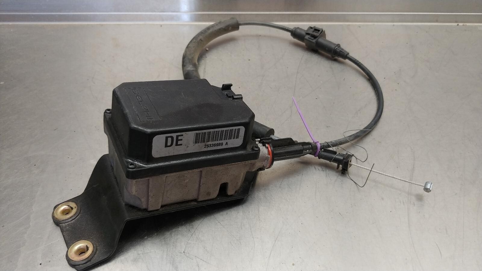 2004 Pontiac GTO 5.7L OEM Cruise Control Module 25336989