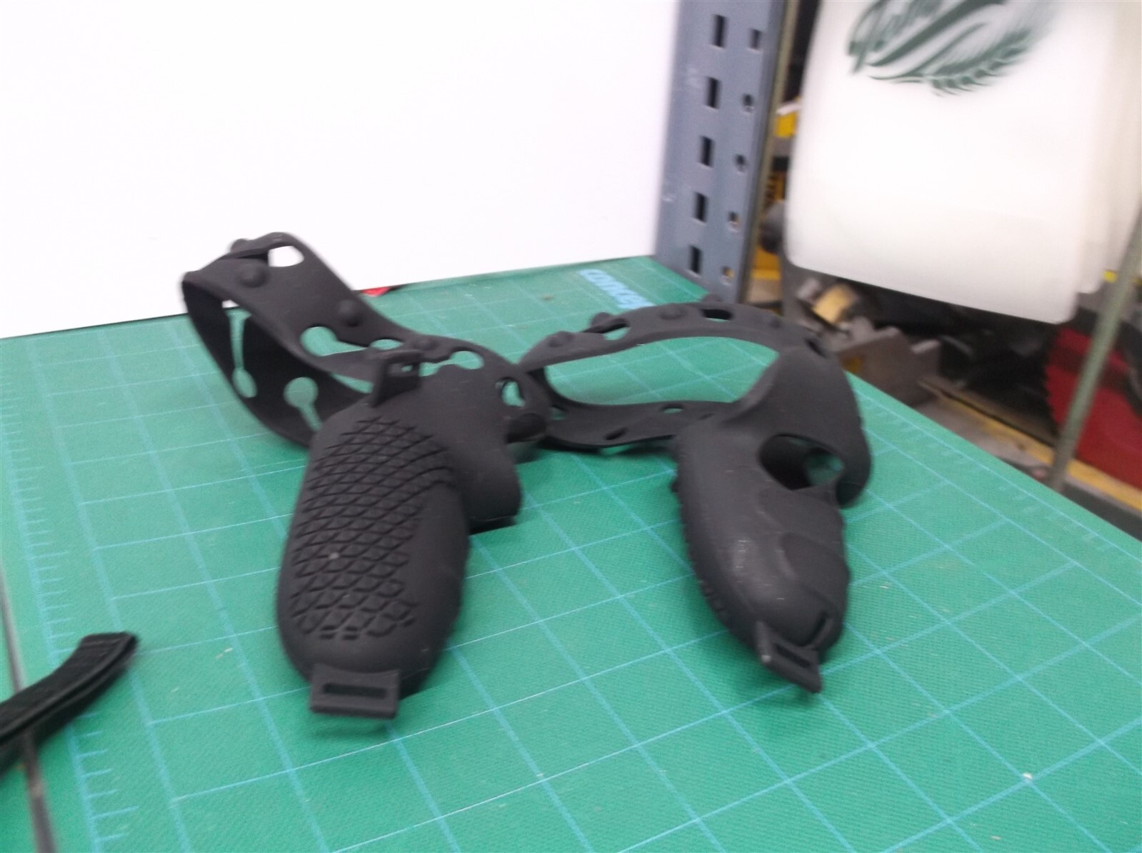 VR controler grip covers with straps for ocolus 2
