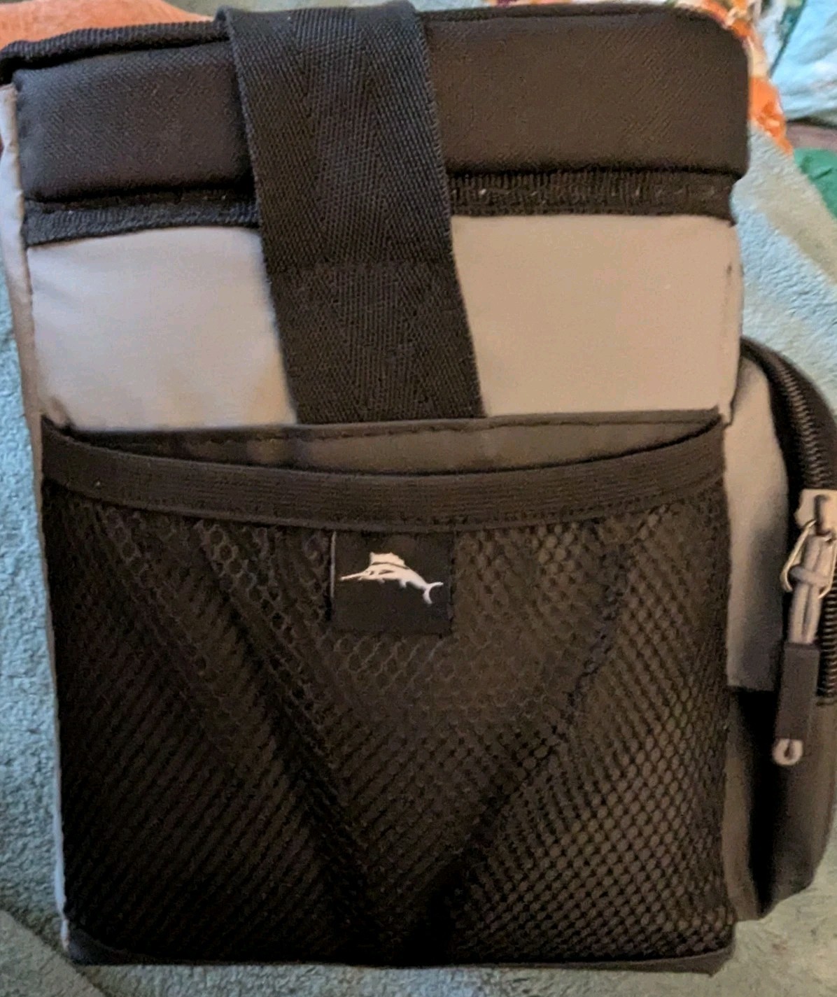 TOMMY BAHAMA Zipperless Cooler Shoulder Lunch Bag Black And Gray ***SEE NOTE