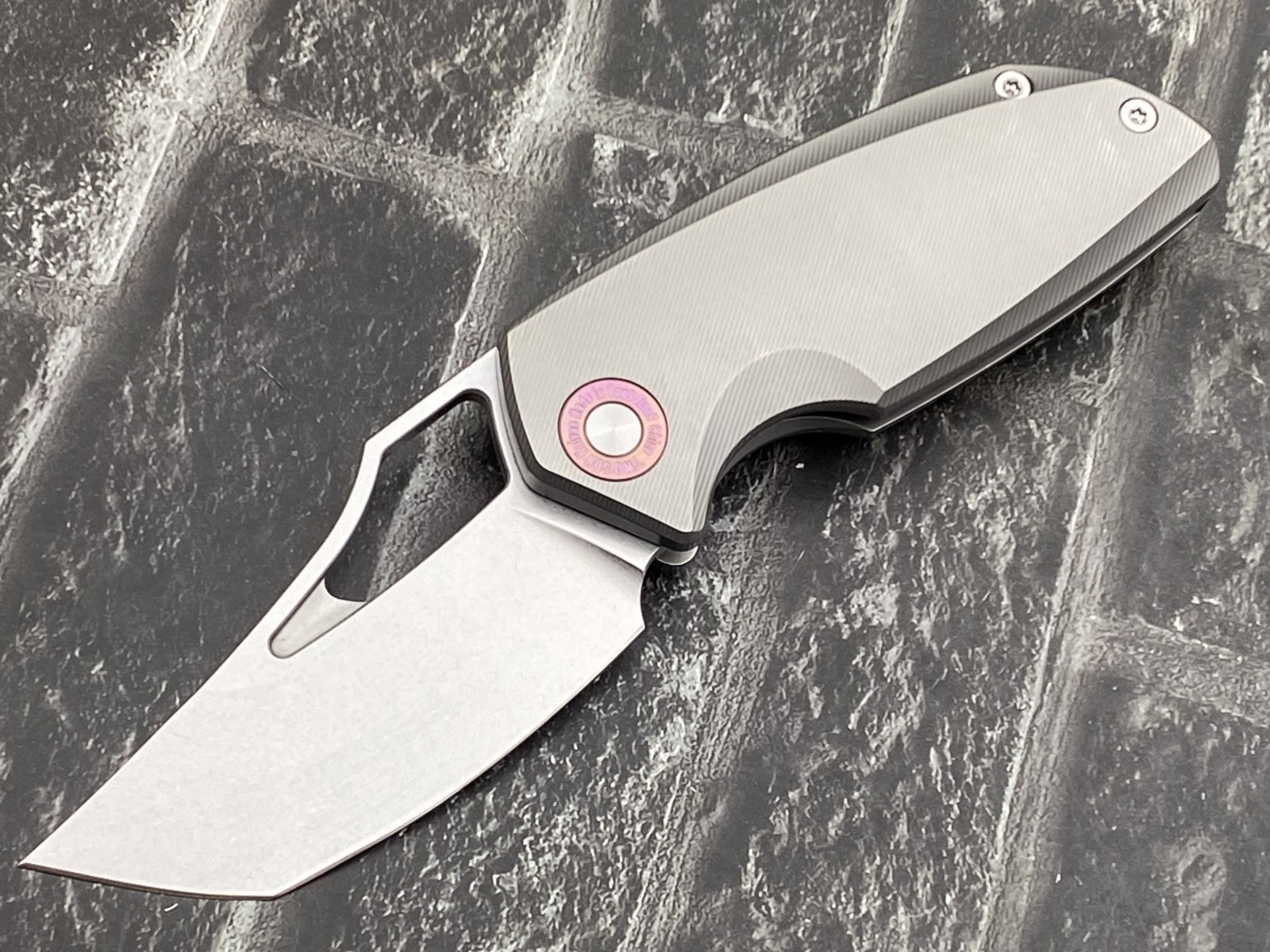 TwoSun TS498-14C-SW-Gray Folding Knife 14C28N Blade Titanium Handle Pokcet Knife