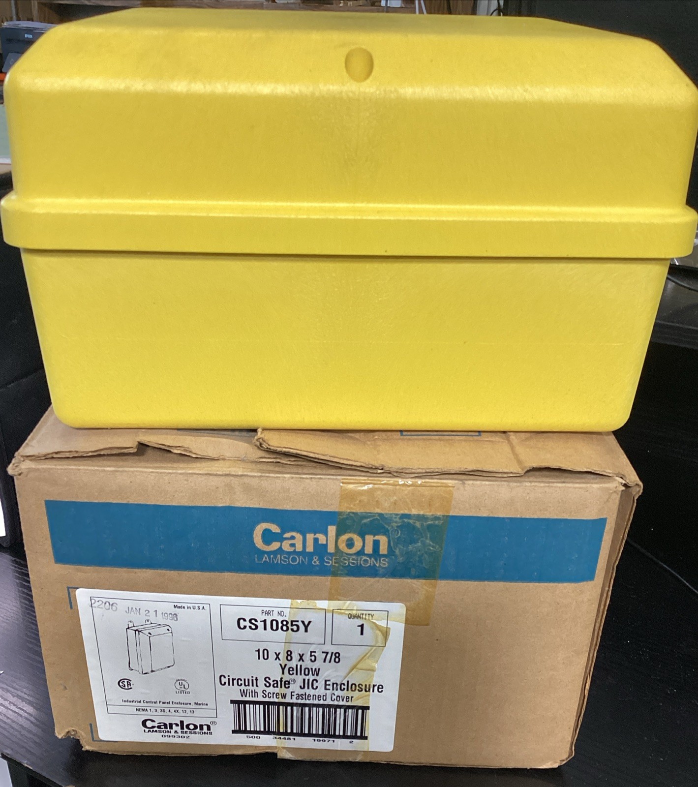 CARLON CS1085Y 10" X 8" X 5-7/8" Yellow Circuit Safe JIC Enclosure New