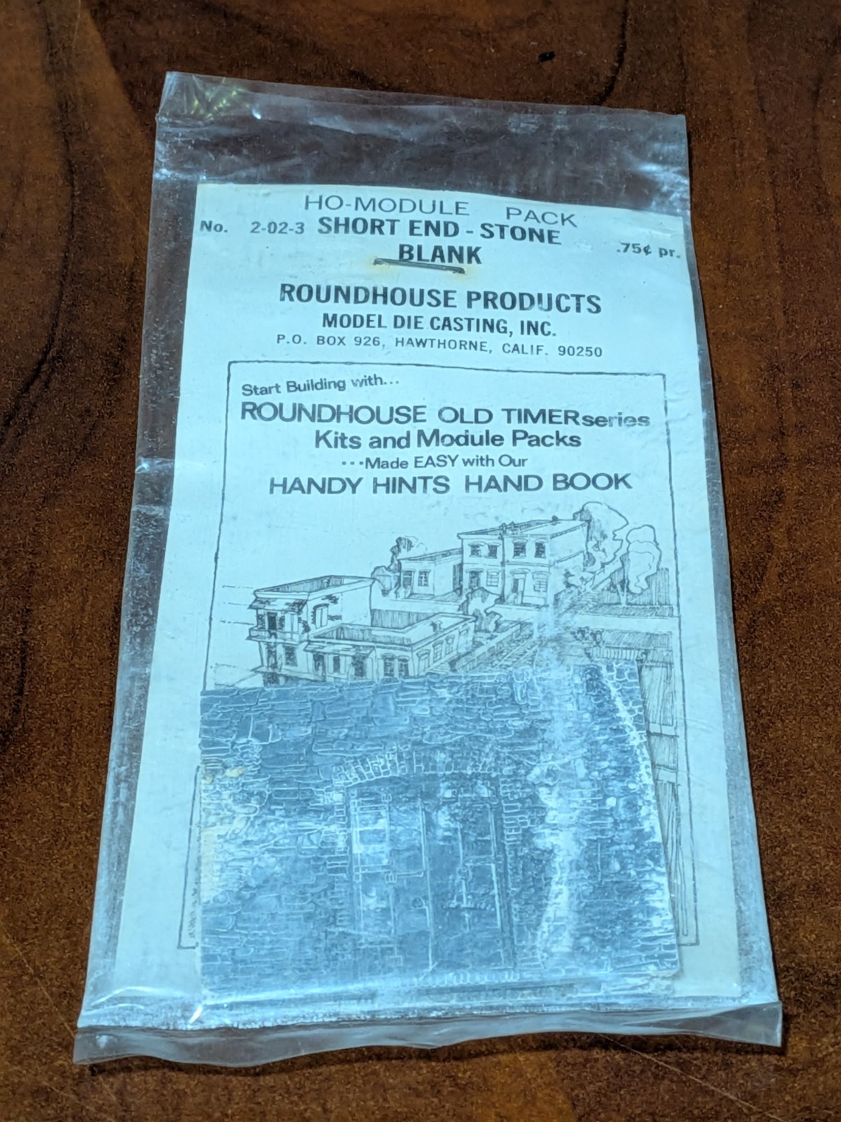 Roundhouse/MDC - HO - 2-02-3 - Short End - Stone Blank - Modular Build. Part NOS