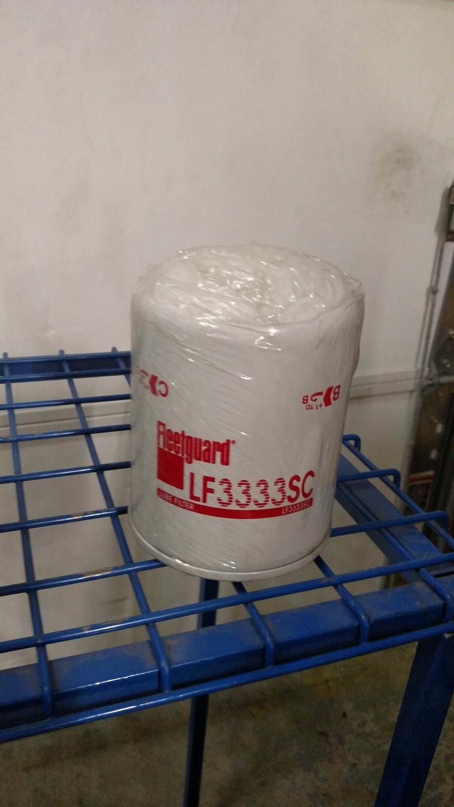 FLEETGUARD  OIL FILTER  LF3333SC LUBE FILTER