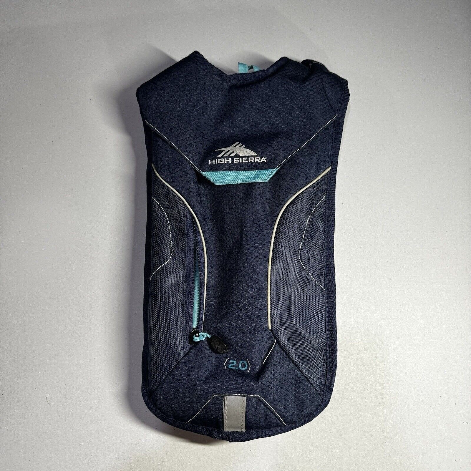 High Sierra Hydration Pack 2 Liter Backpack Hiking Outdoor