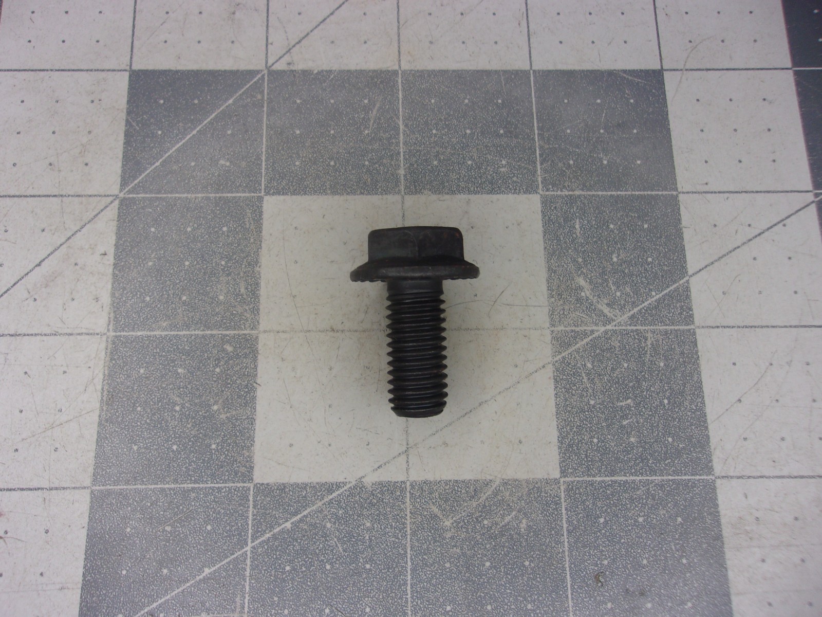 CNH-New Holland 274250 Lockscrew NH 442 452 462 463 Disc Mowers