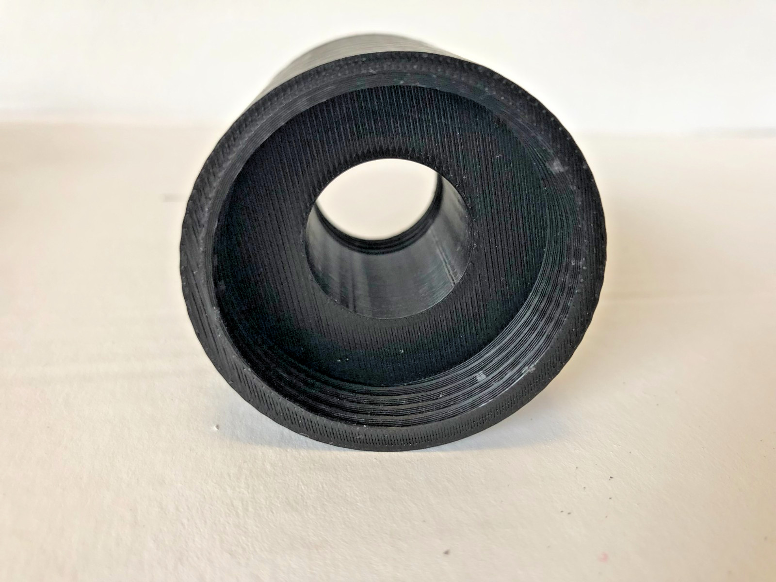 Airsoft Suppressor CCW 14 mm Thread defiantly not the same it is very diffrent