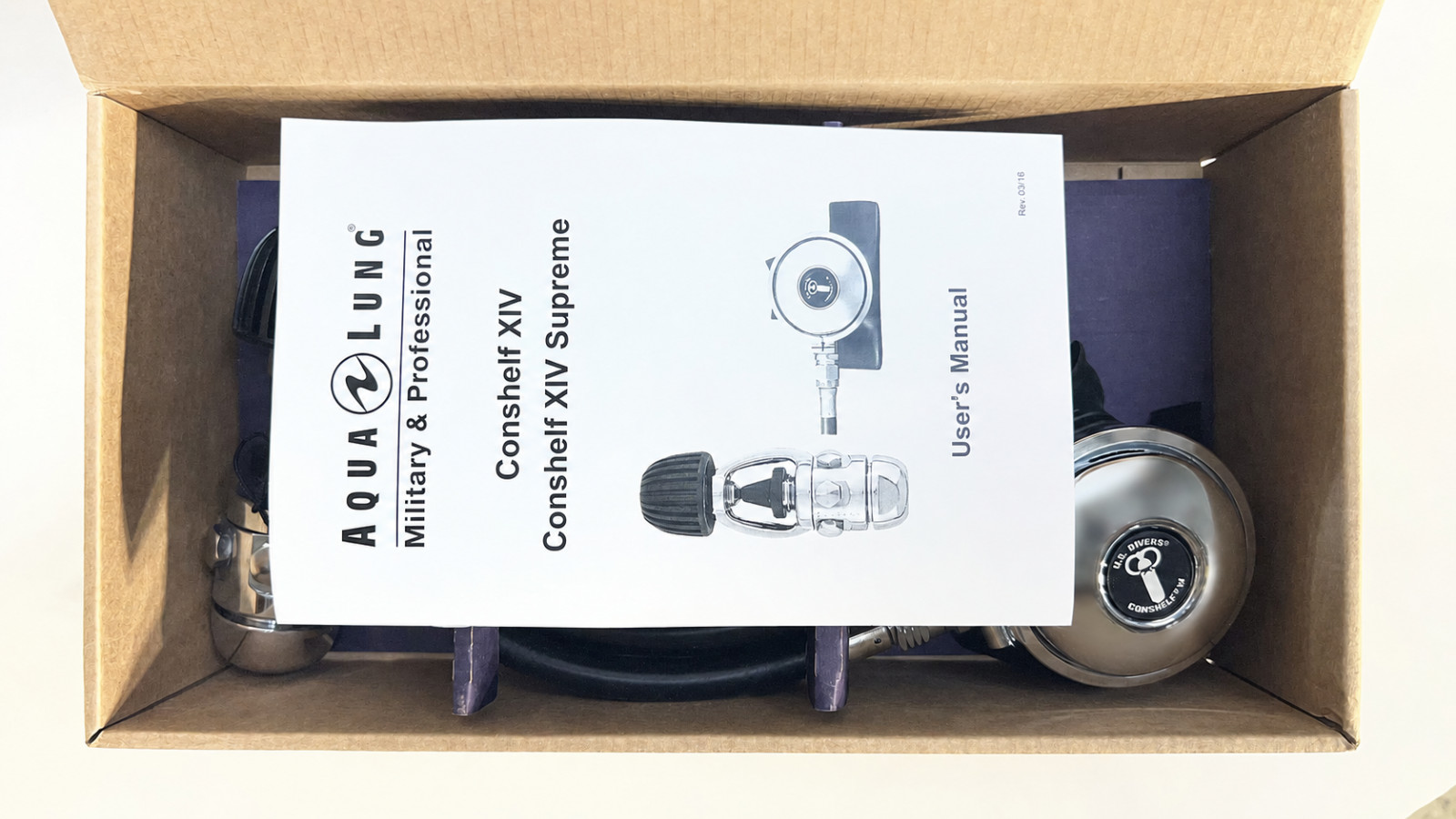 NEW Aqua Lung Military & Professional Conshelf XIV Regulator NOS w/ Box & Manual