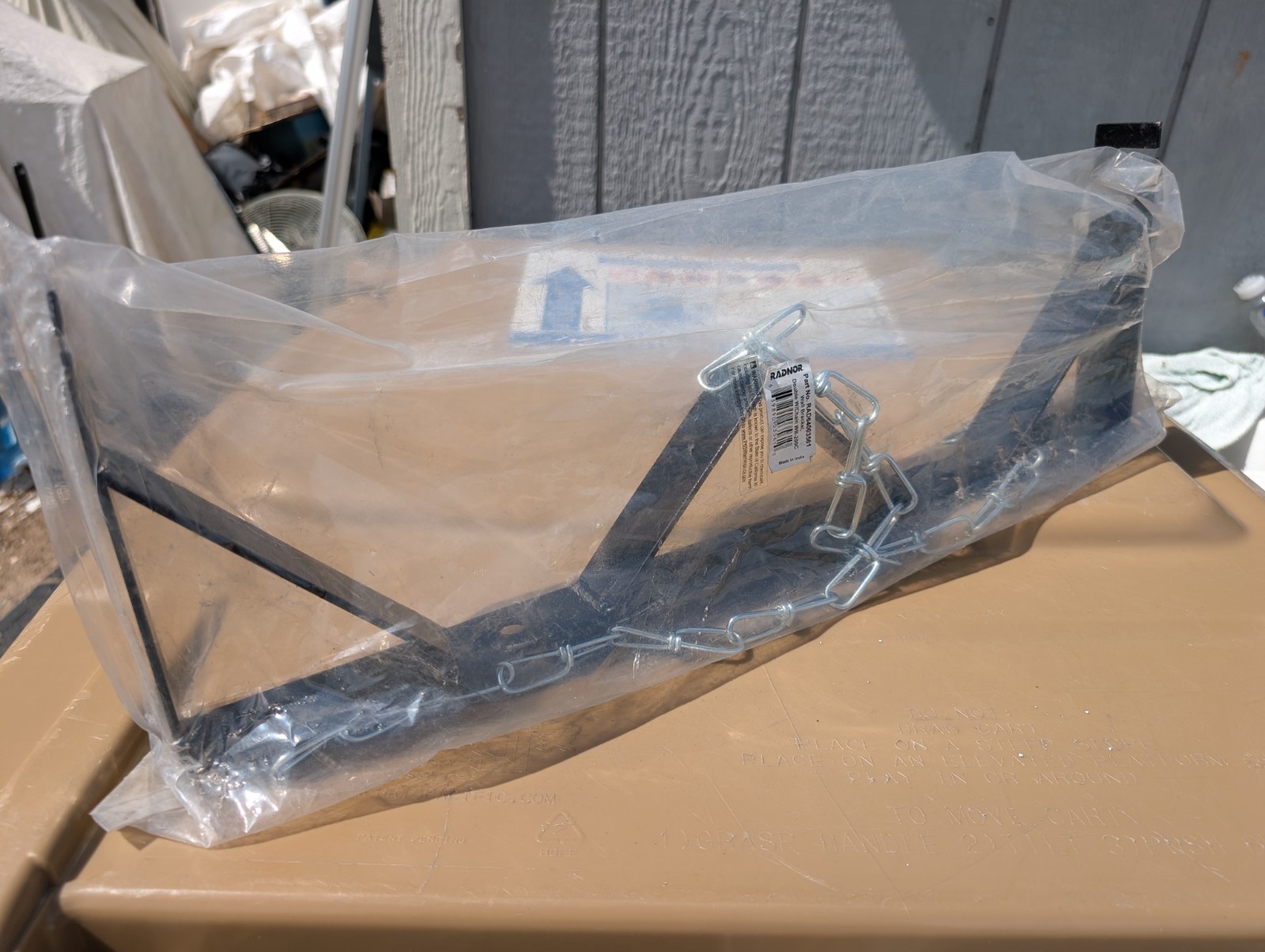 Radnor Double Wall Bracket With Chains WB-200C