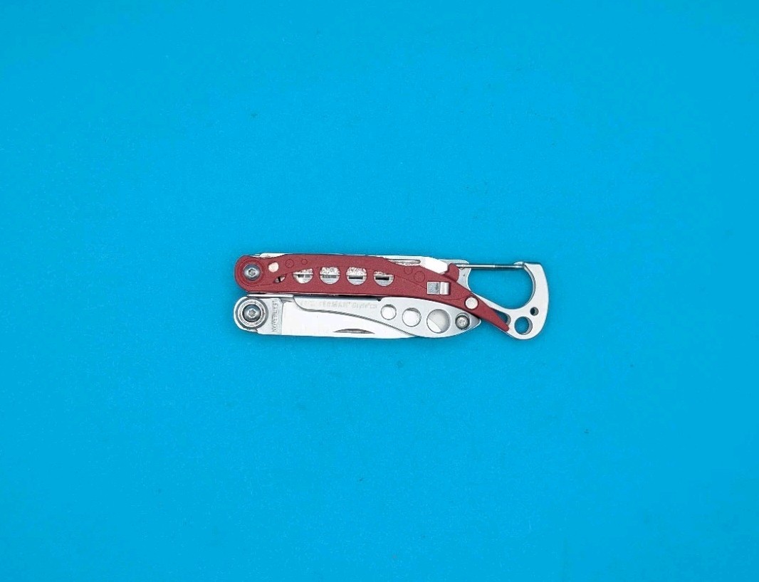 Leatherman Style CS Red Multi-Tool! FAST SHIPPING!