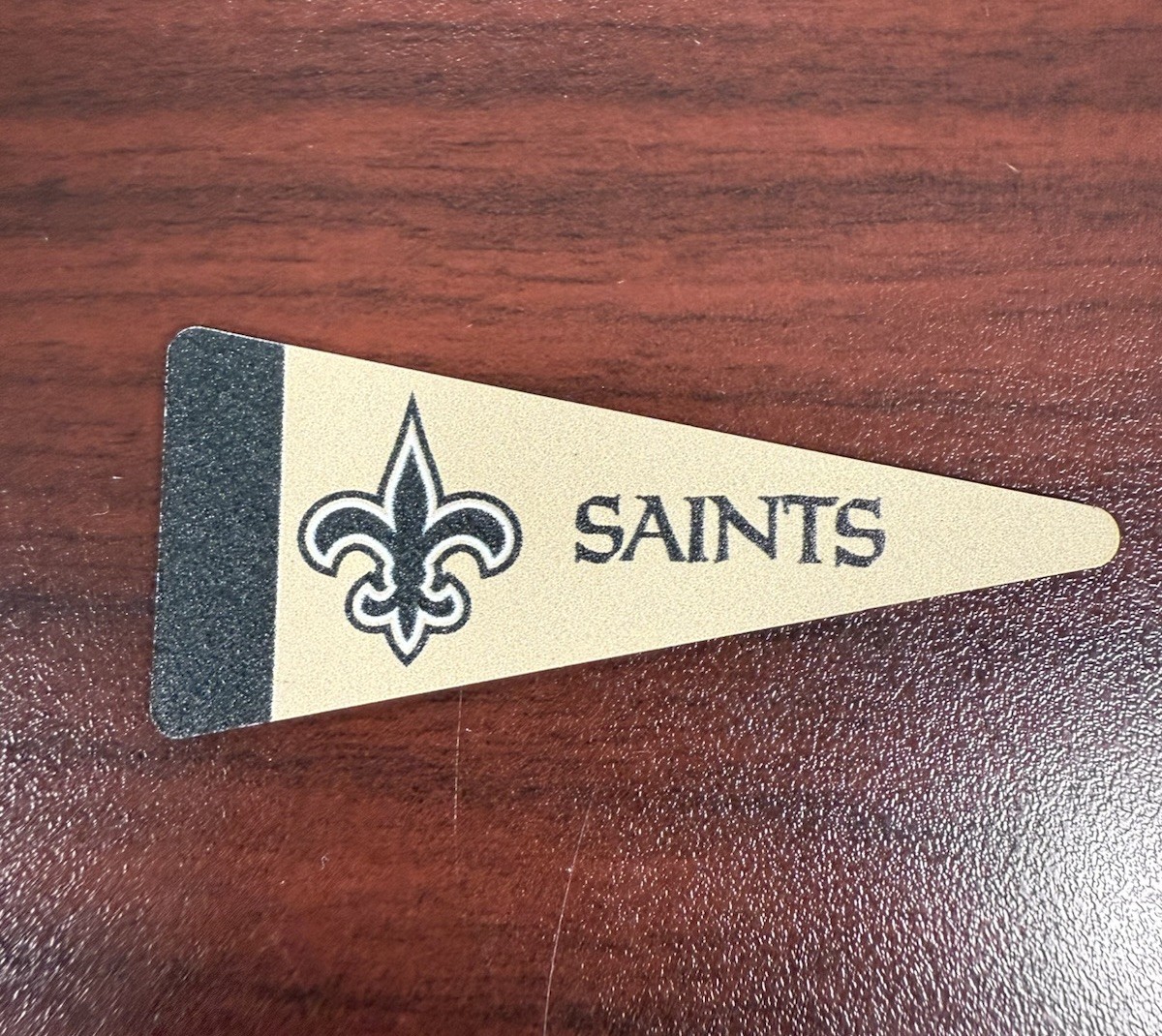 New Orleans Saints Mini Pennant MAGNET NFL Refrigerator Toolbox 1 1/4" x 2 3/4"