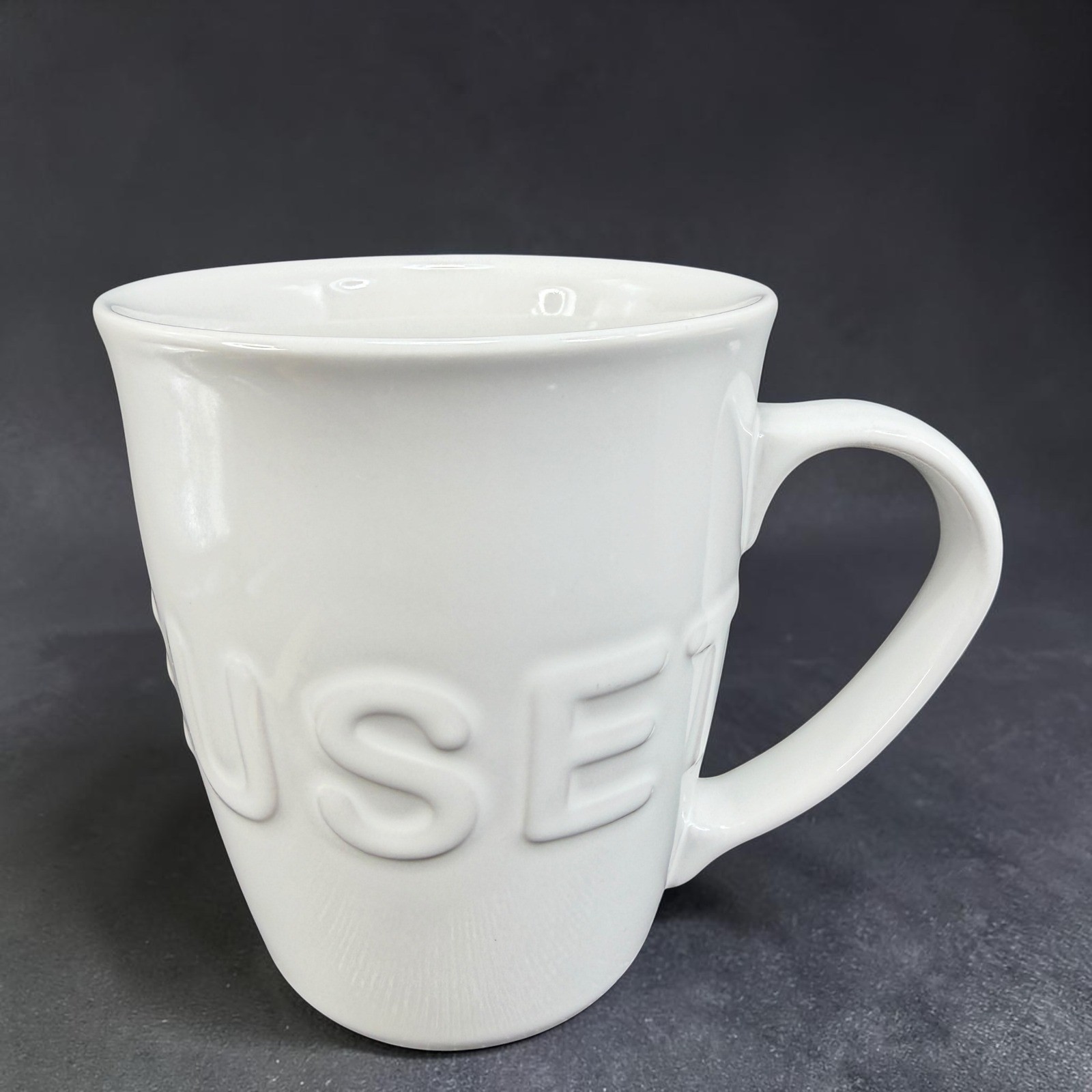 Le Creuset White Stoneware Coffee Mug Cup 580ml Embossed Logo NEW w sticker
