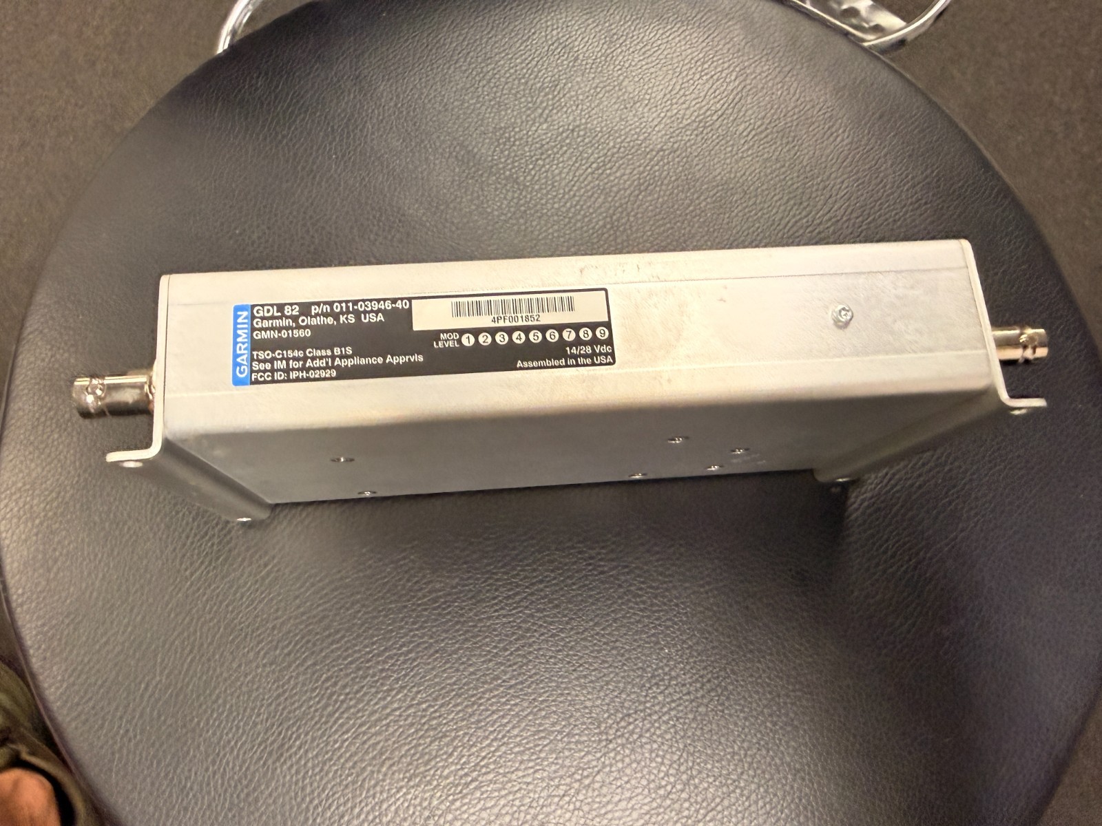 011-03946-40 Garmin GDL-82 ADS-B Out Transmitter (14-28Vdc)