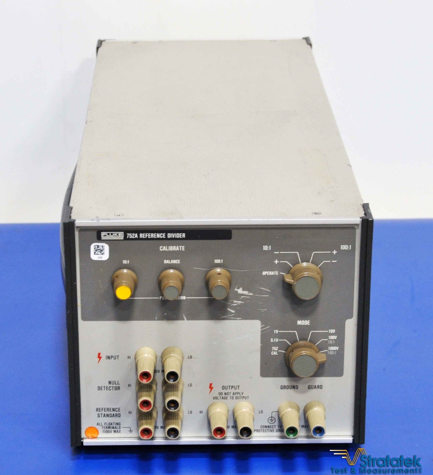 Fluke 752A Reference Divider 10:1 (±0.2 ppm) and 100:1 (±0.5 ppm) Calibration