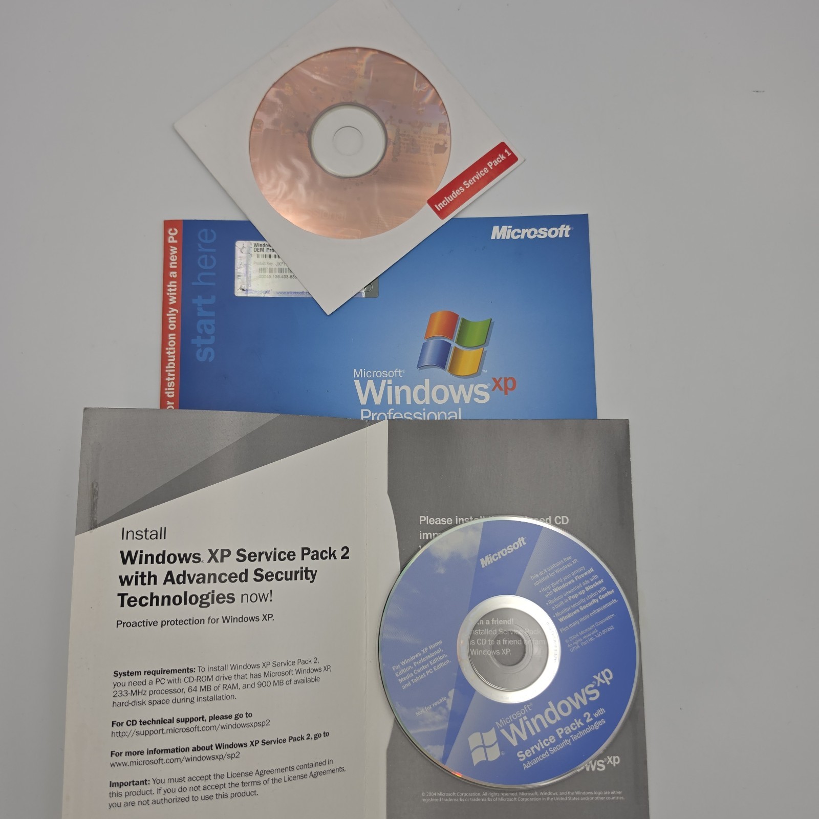 Microsoft Windows XP Professional OEM Reinstall CD Service Pack 2 Disc Lot Used