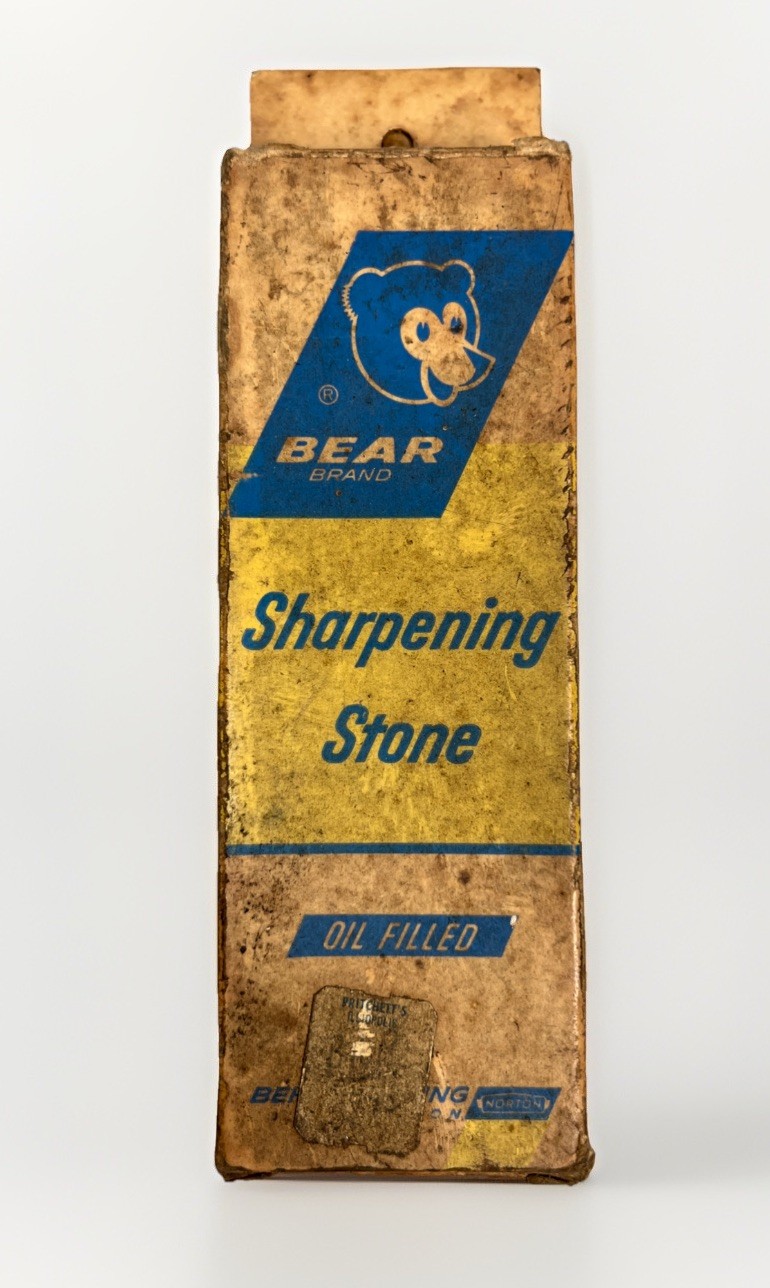Vtg Bear Brand Made in USA Oil Filled Fine India Oilstone JB6 Sharpening Stone