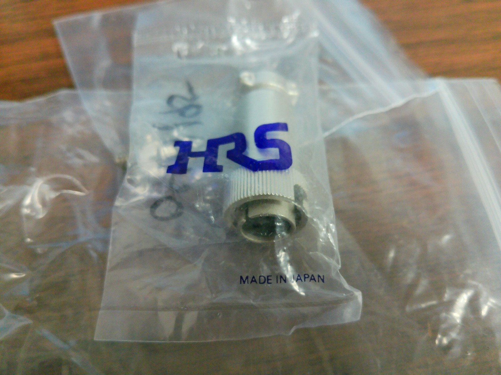 New HRS Hirose 3 pin twist locking Female Assembled Connectors for Radio and Mic