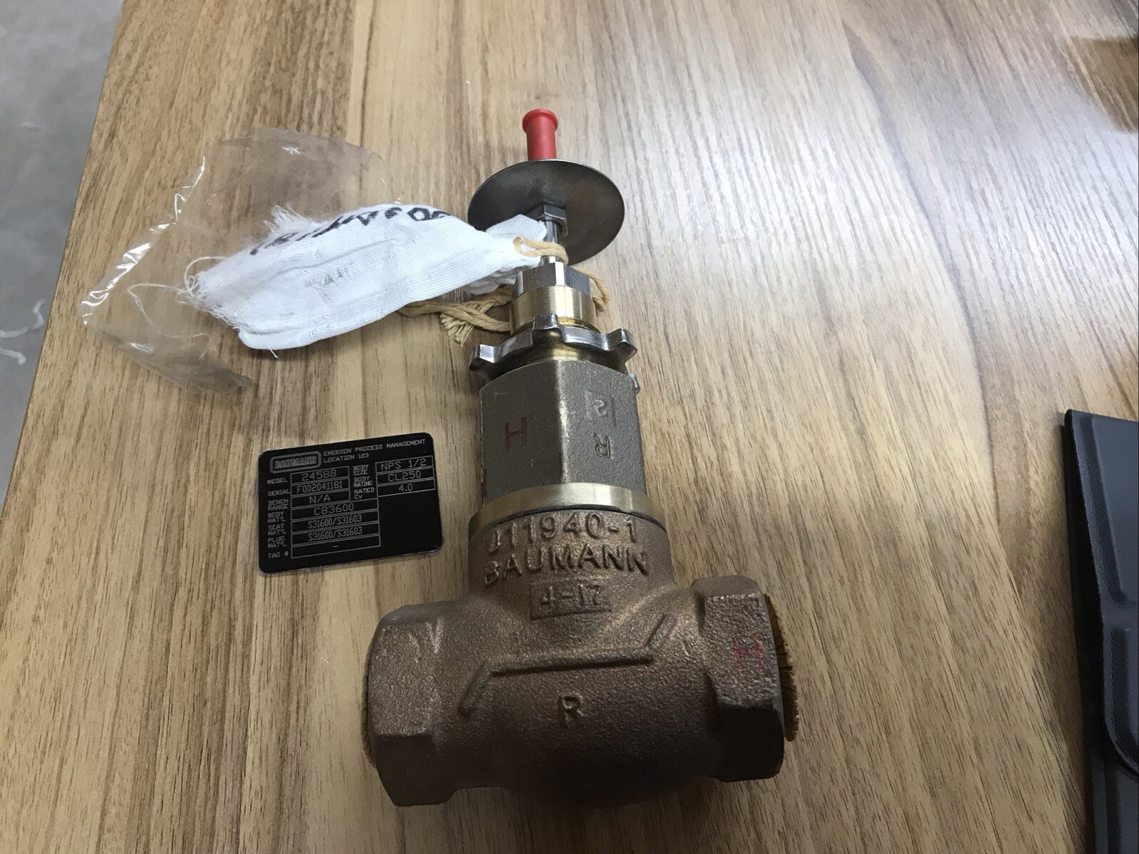 1/2” Fisher Baumann 24588 CL250 Bronze Threaded Control Valve Body CV4.0 NEW