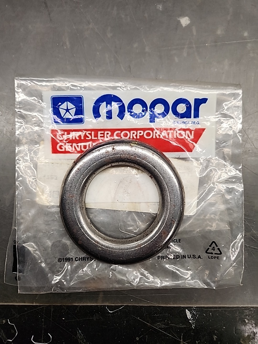 04797884 MOPAR OIL SLINGER GAURD TRANSFER CASE 94-96
