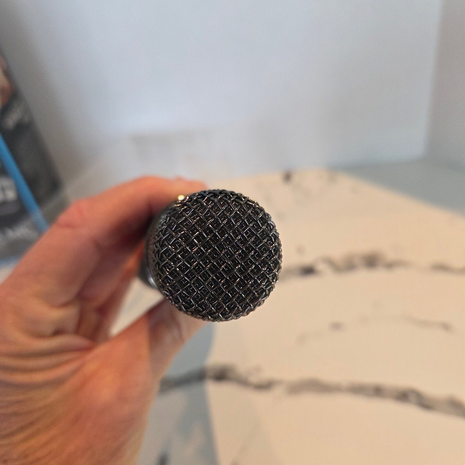 SmartGear Wireless Karaoke Microphone Built-in Speaker Bluetooth Rechargeable