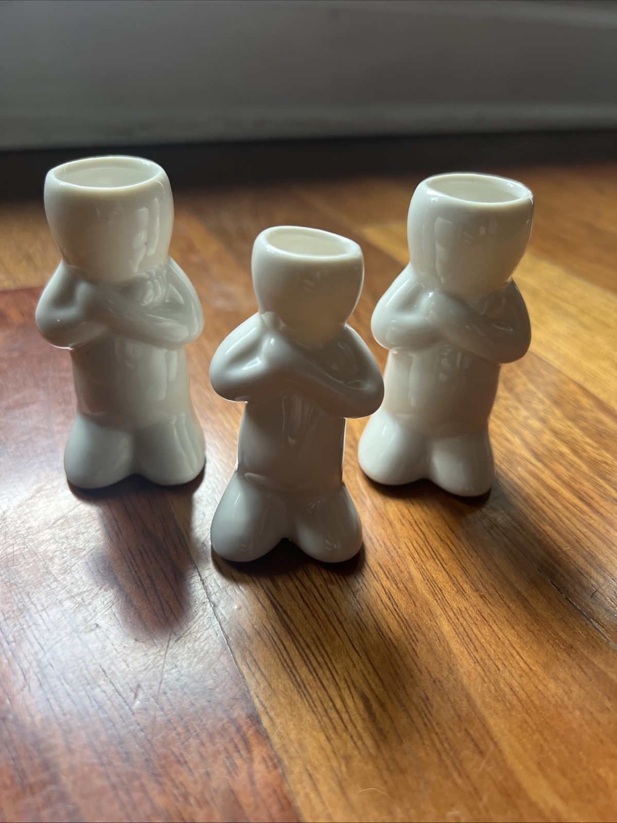 Cute White Ceramic Airplant Holders People Heads - Set Of 3