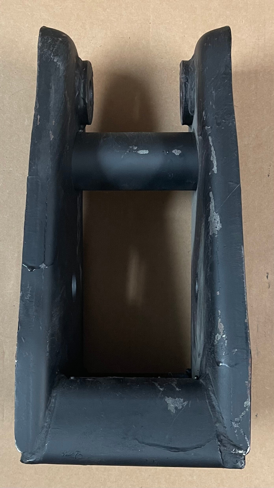 AUTOMANN Center Equalizer Hanger M12078
