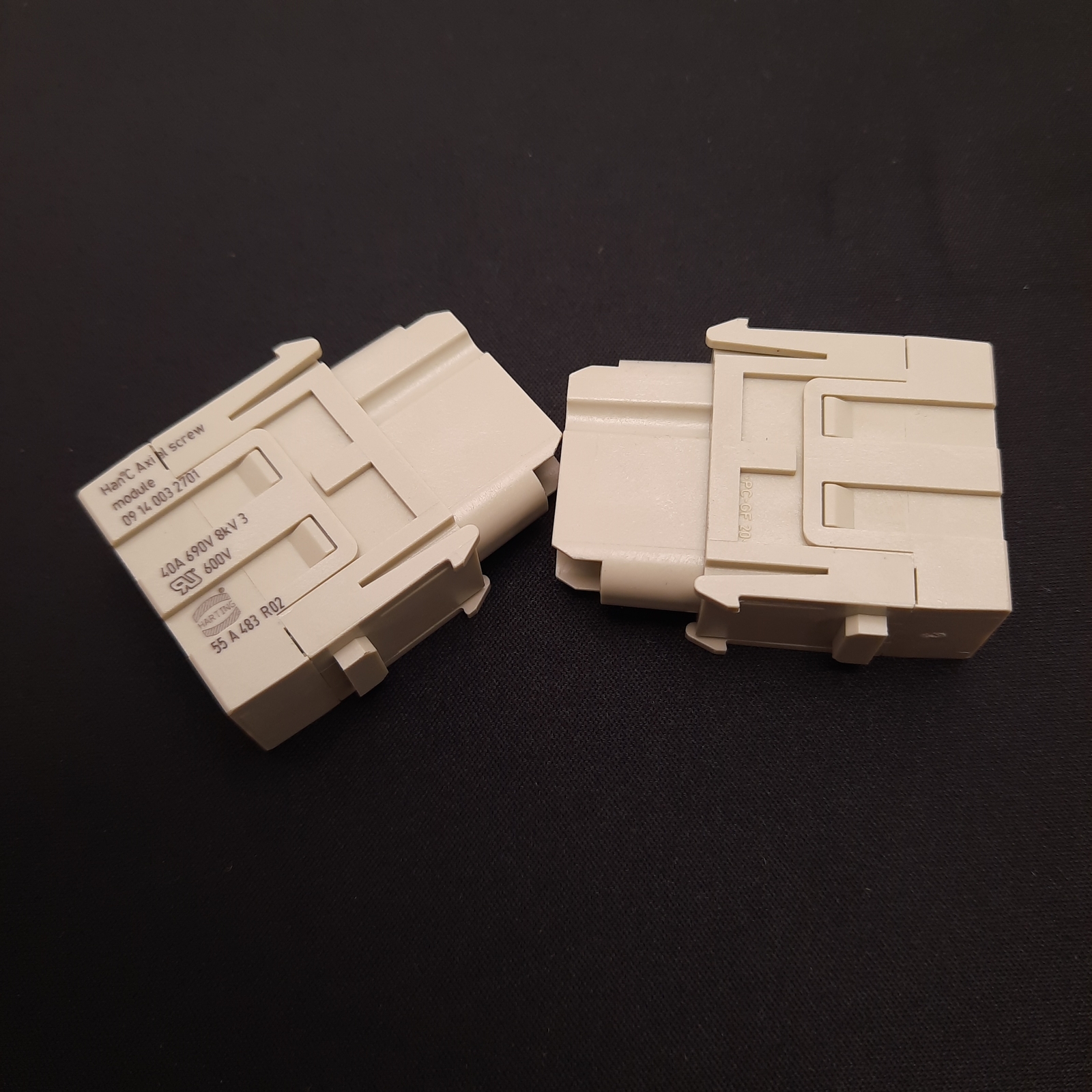 Harting 09140032701 Socket Insert 3 Position 8-14AWG, 600V, 40A, Han Modular