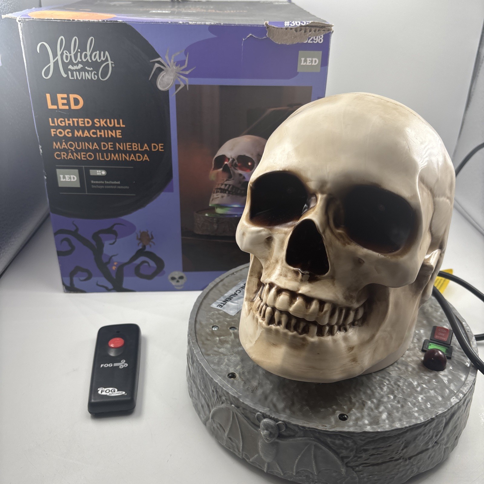 Halloween Skull Fog Smoke Machine Fogger Prop Head Read
