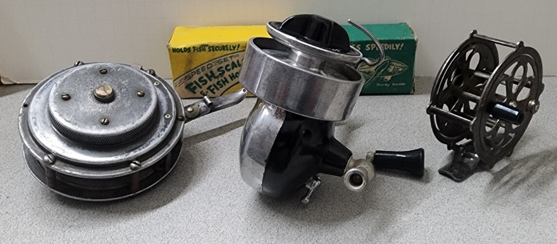 vintage fishing reels lot