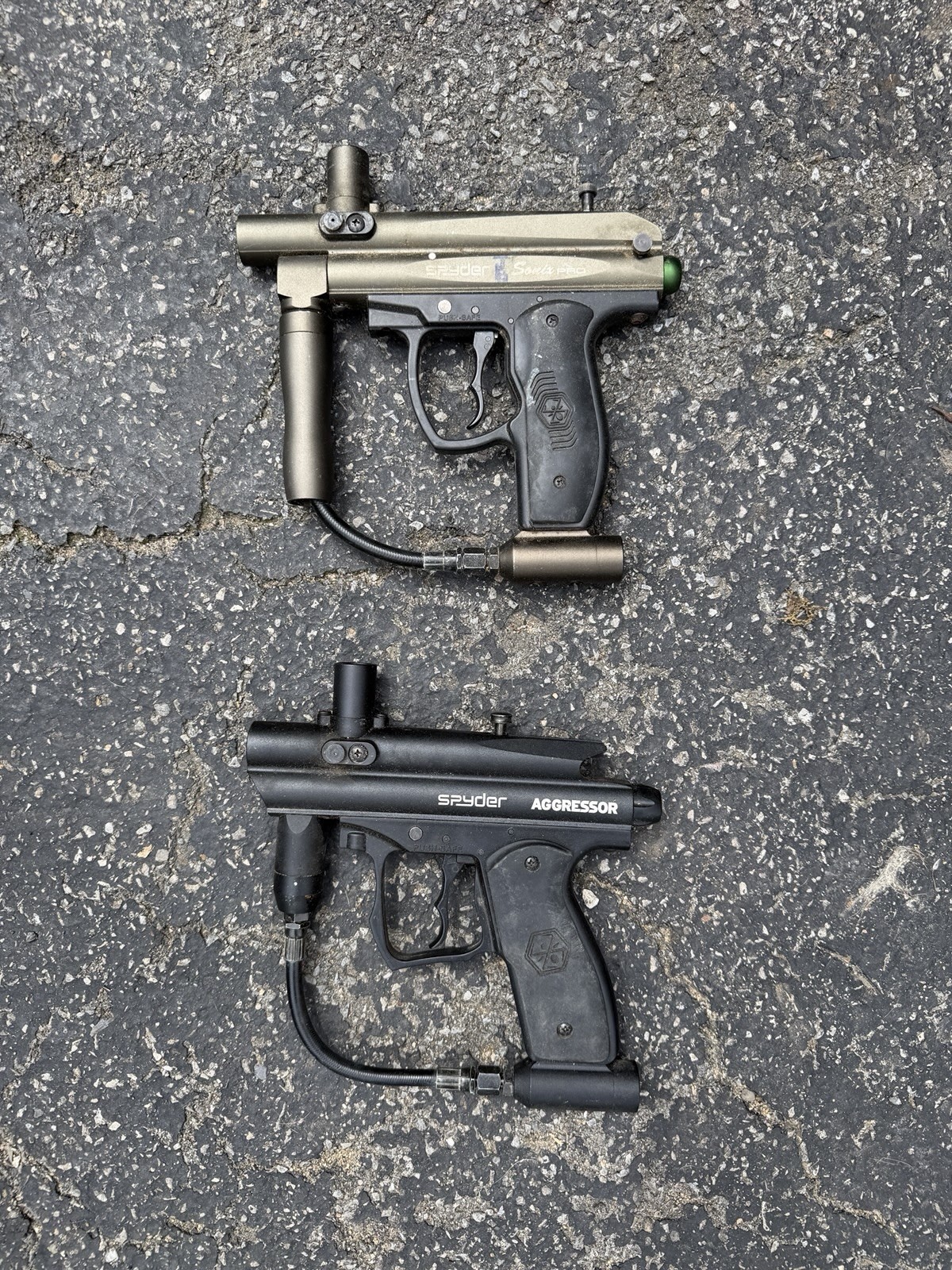 2 Spyder Paintball Guns And Mask