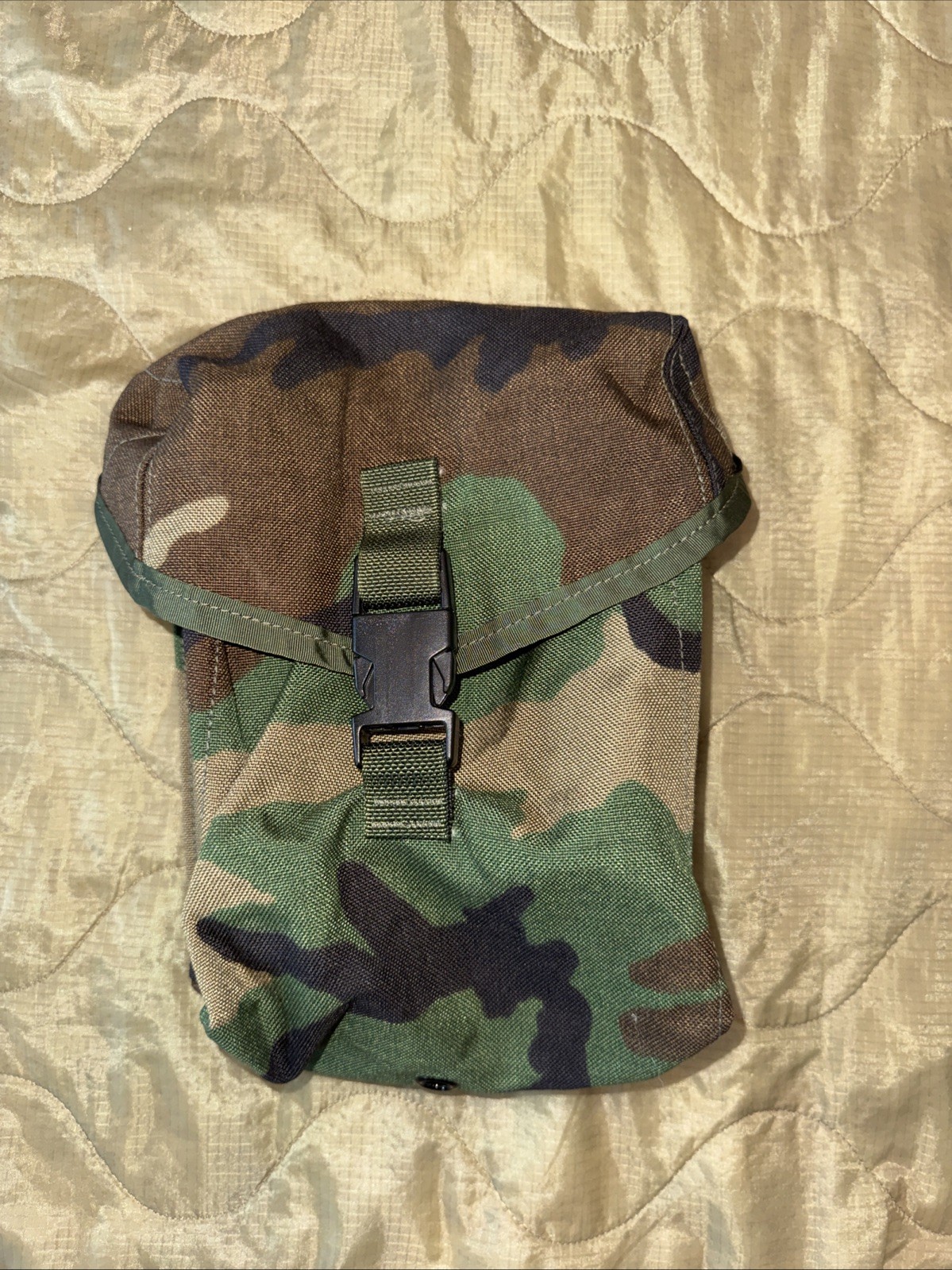 USGI 200rd SAW Pouch Mag Magazine Drum Utility Pouch 200 Round M81 Woodland Camo