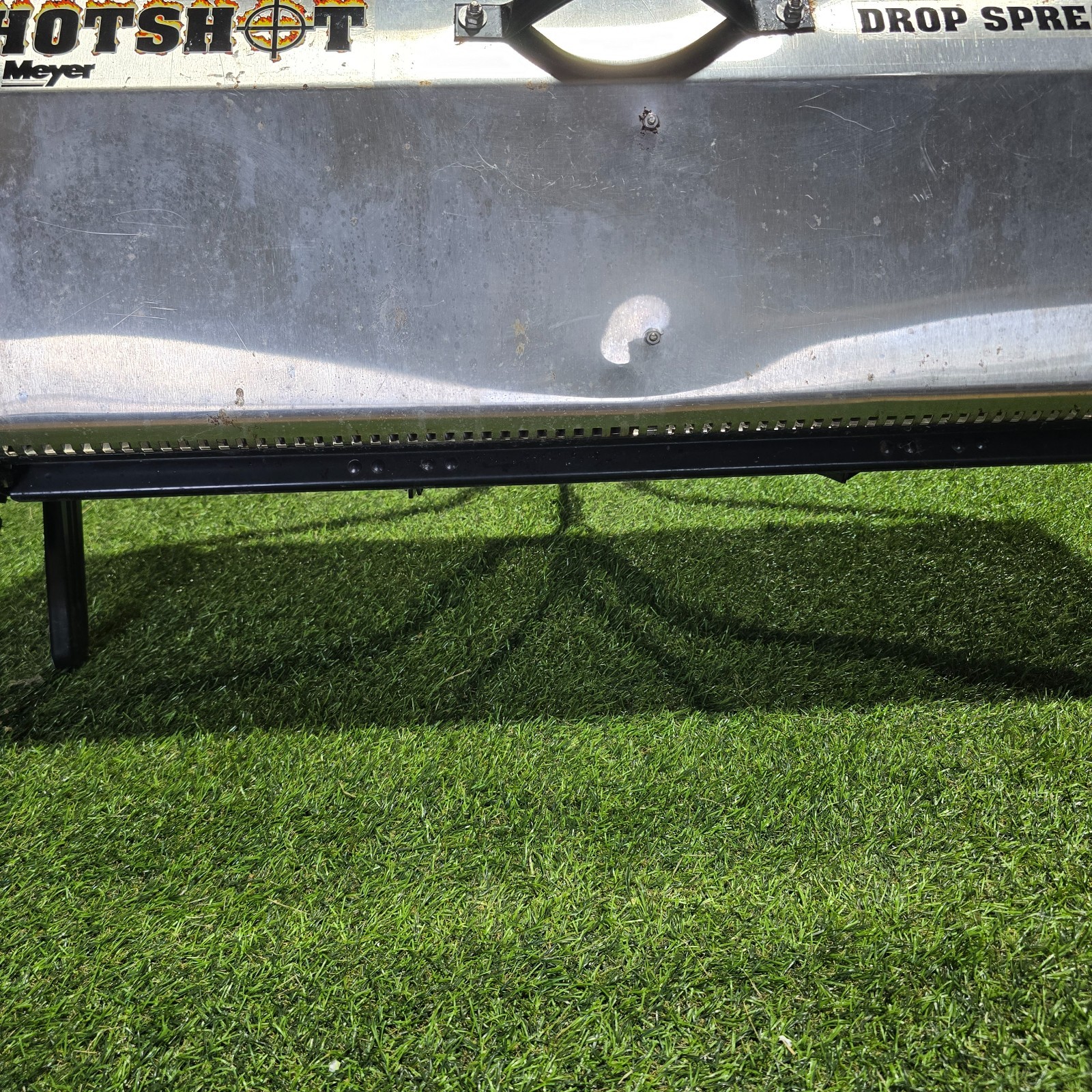 Meyer Walk Behind Hotshot-100 Drop Spreader