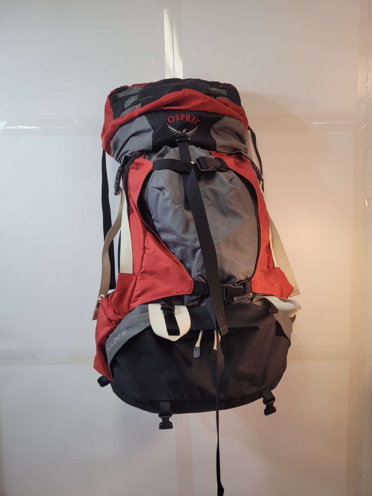 Osprey Crescent 85L Expedition Hiking Backpack Internal Frame Men’s