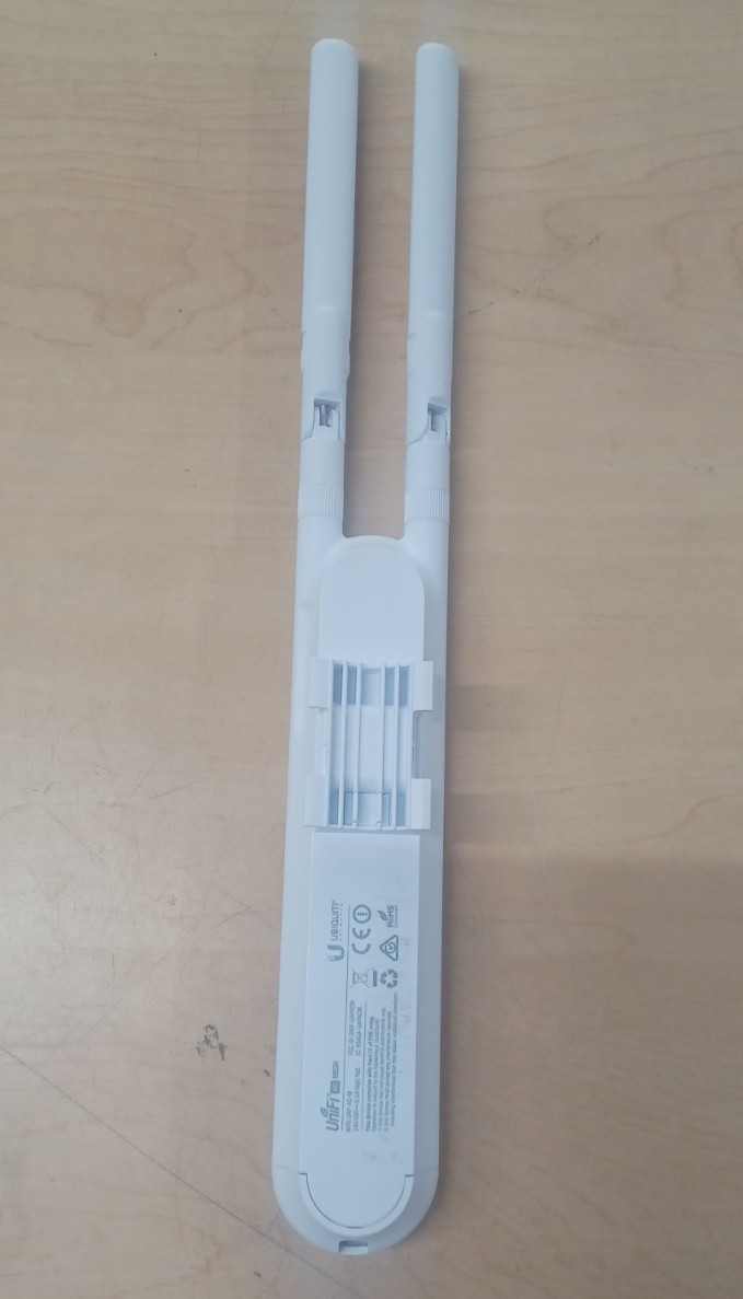 UBIQUITI UNIFI UAP-AC-M AC MESH NETWORK ACCESS POINT