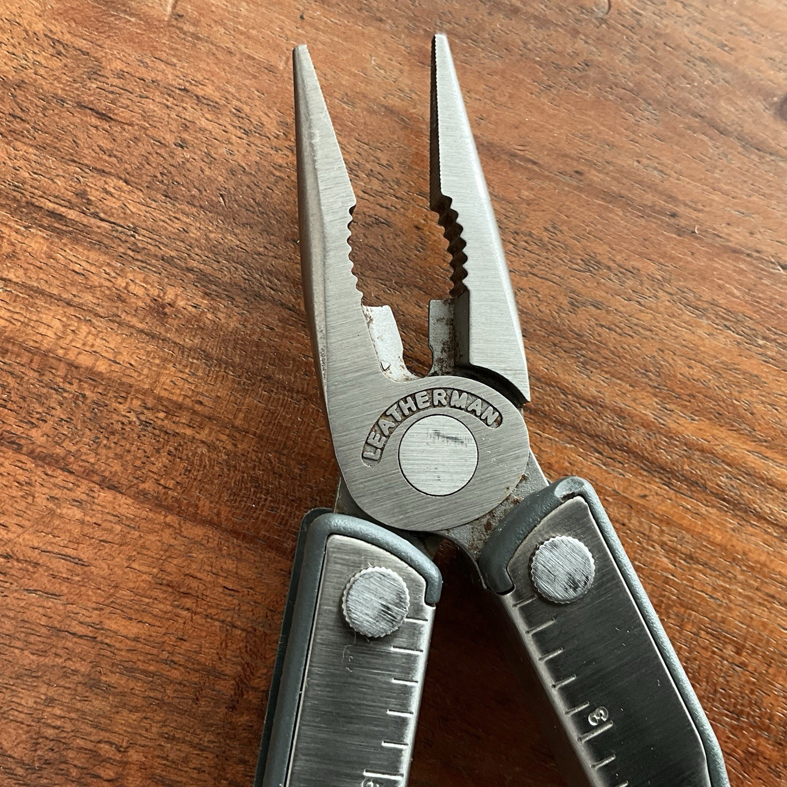 RETIRED Date Code 0310 (March 2010) Leatherman BLAST Multi-Tool w Leather Sheath