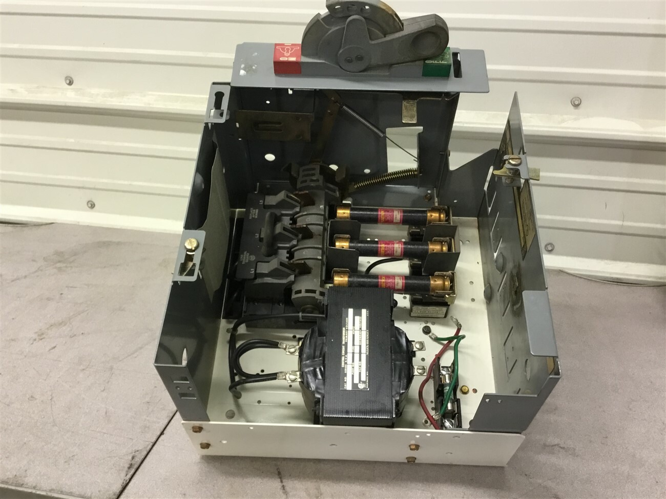 Allen-Bradley Yux716934/1As Motor Control Center Unit 480 Volts .5 Kva 1 Ph