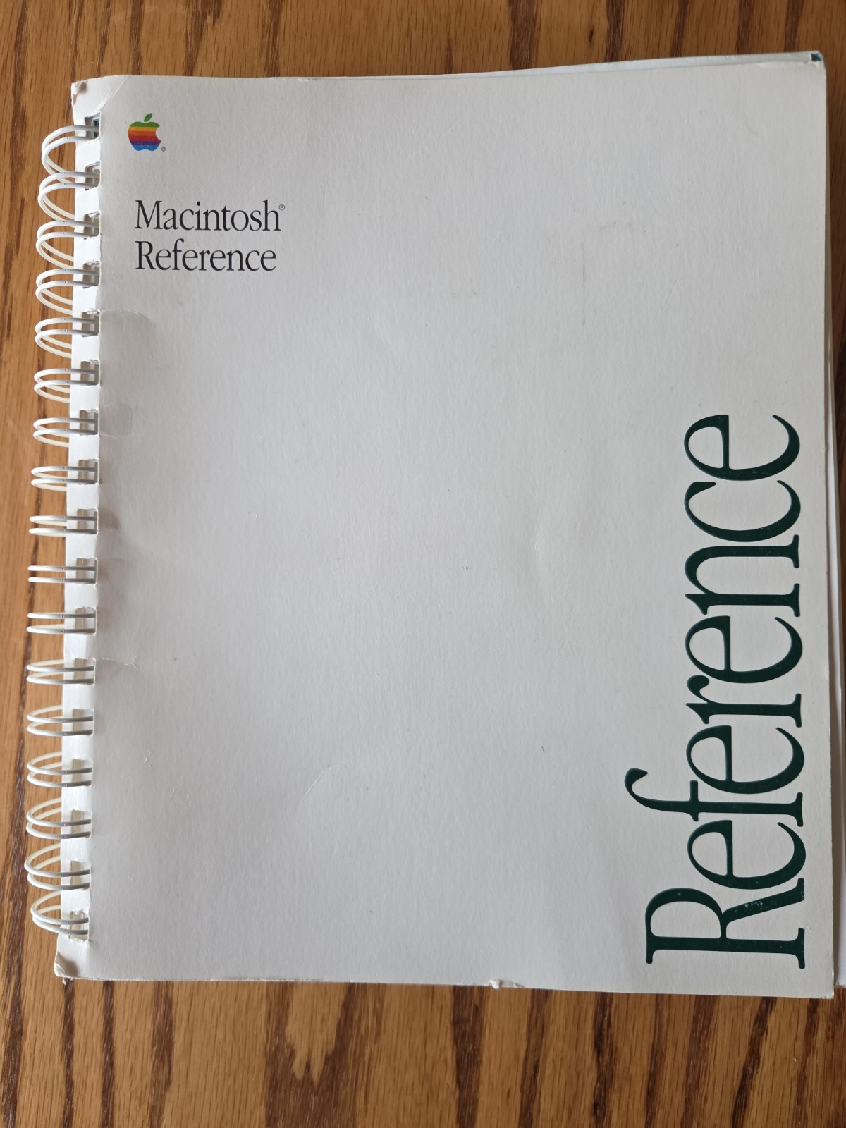 Apple Macintosh Reference 1990 VTG 90s Mac