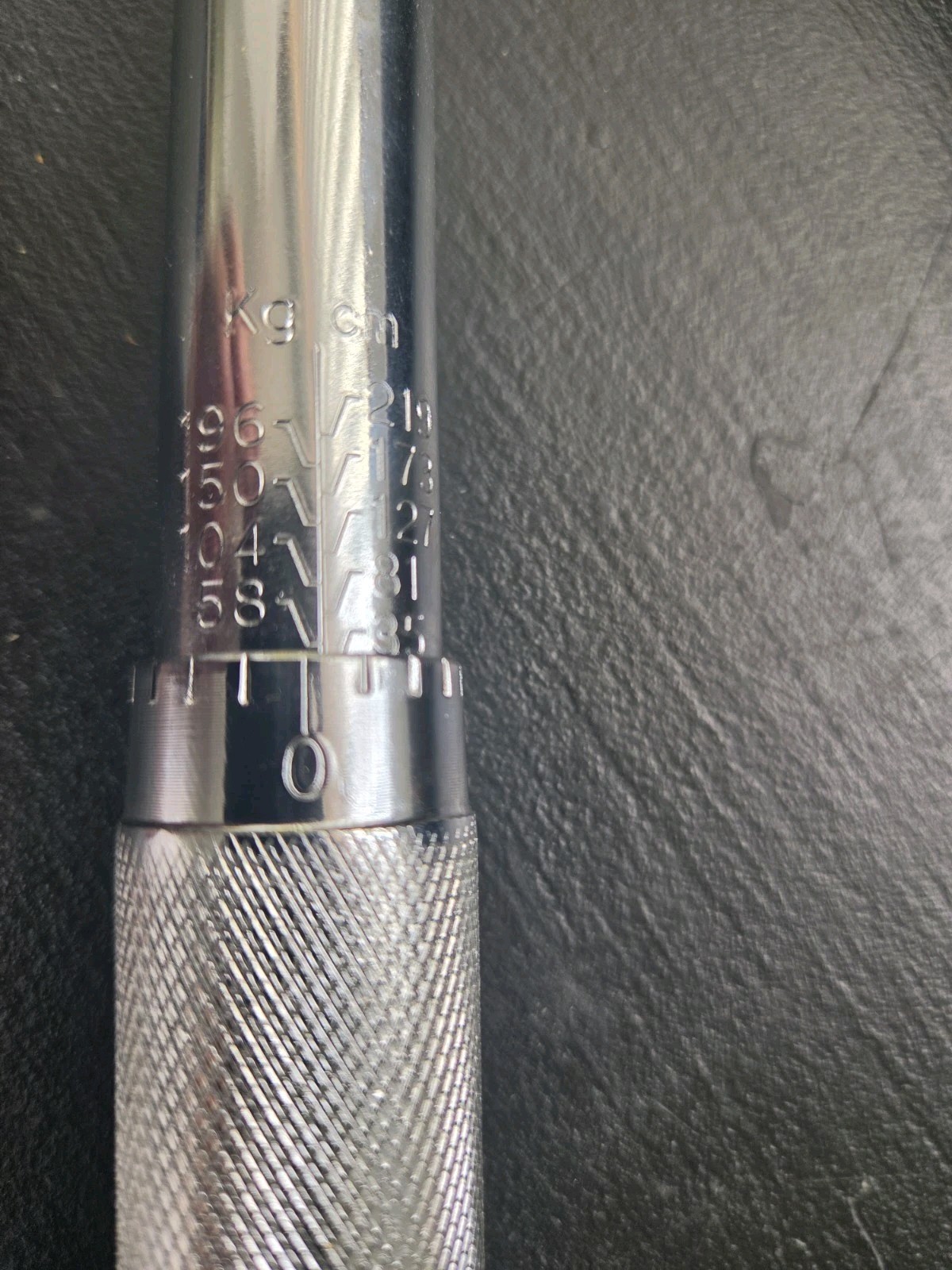 Pittsburgh Torque wrench 1/4 drive,reversible.