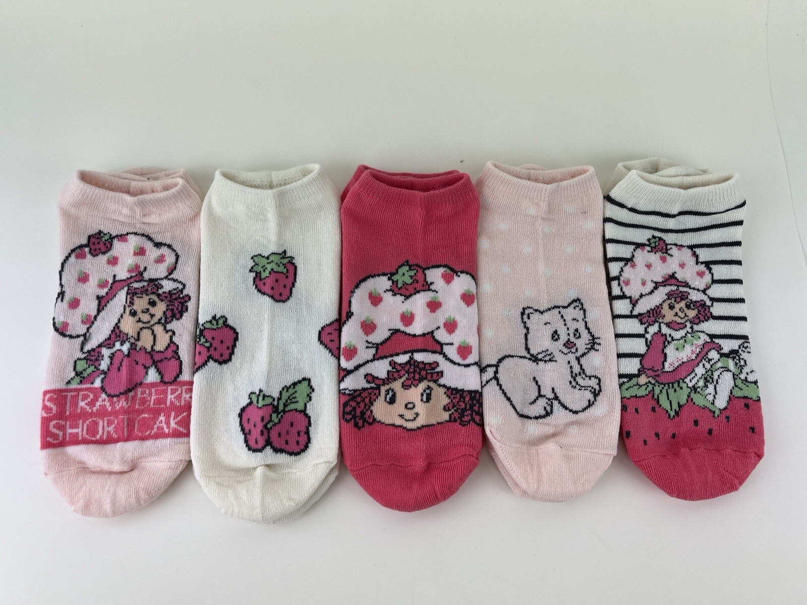 Strawberry Shortcake Socks 5 pairs ladies shoe sizes 4 To 10 No Show