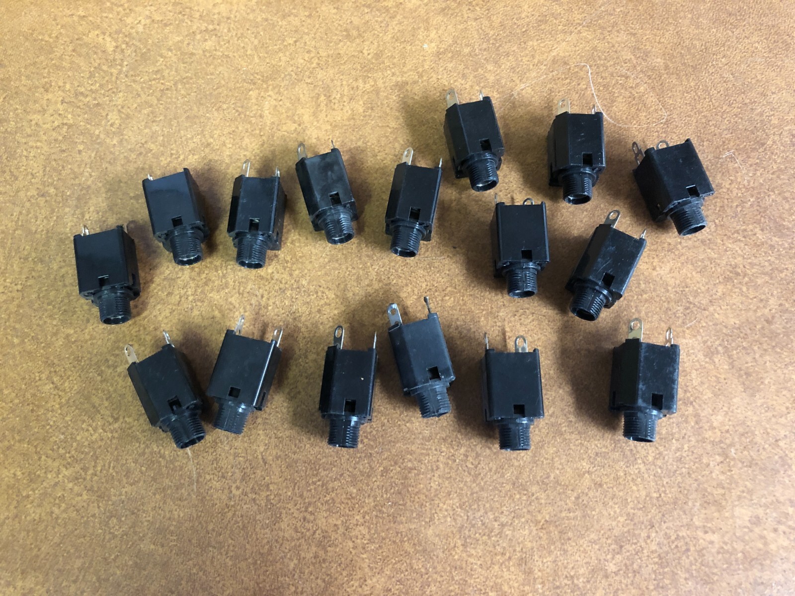 Lot of 16 Switchcraft JAX Connector