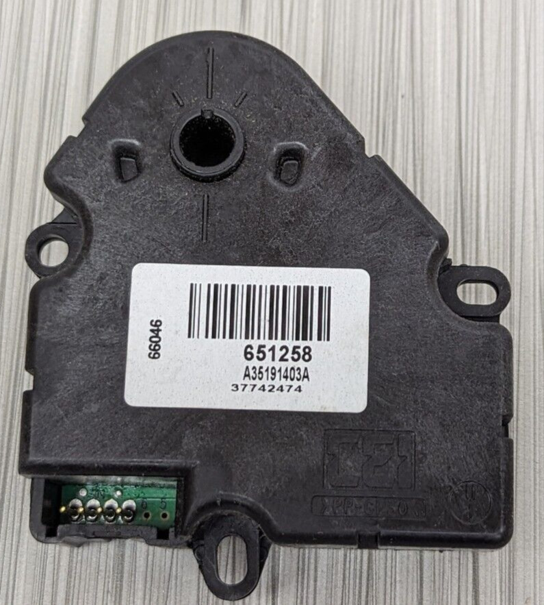 3685800C1 International Heater A/C Door Electric Actuator 120 Deg. CCW 651258