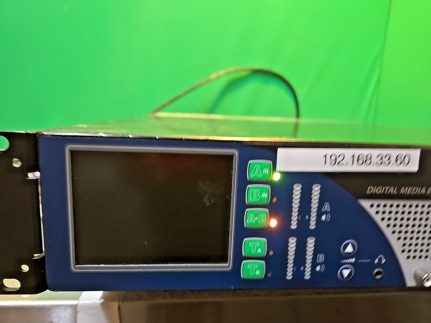 Cisco Digital Media Encoder 2000 - Powers Up