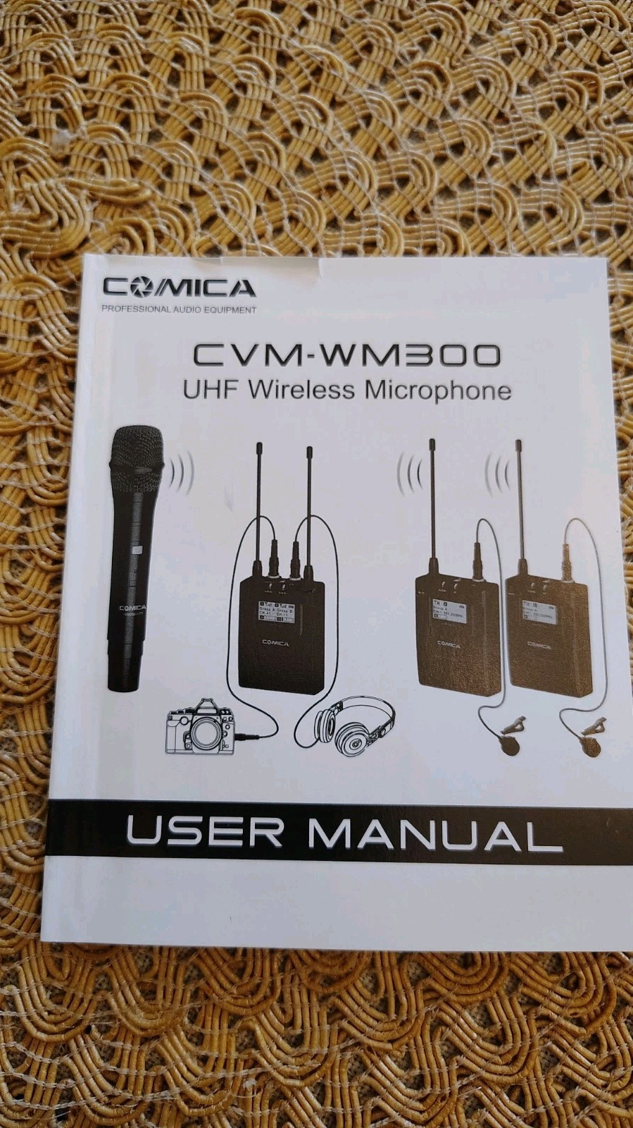 COMICA - WIRELESS DUAL MIC KIT (1) HH MIC, (1)LAV MIC, (1 ) DUAL CH Receiver RX