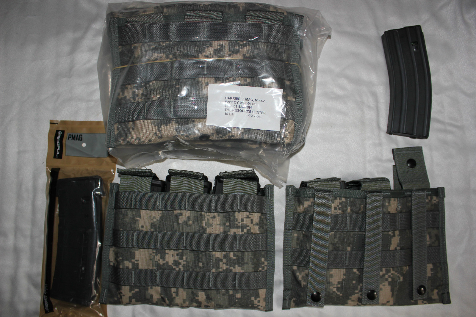 US ARMY Military Issue 30 RD Magazine Pouch in ACU Camoflauge Molle Gear NEW 1