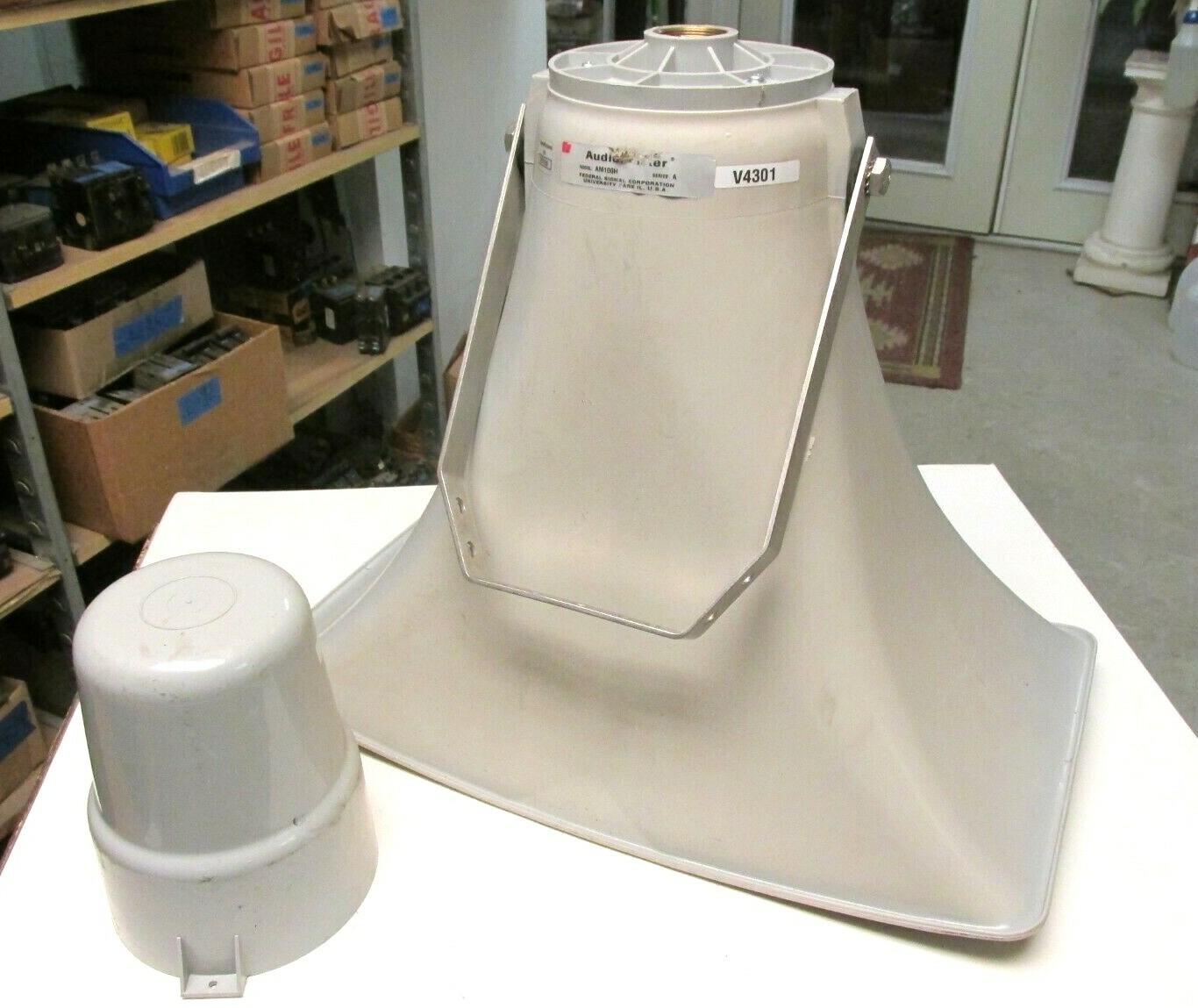 Federal Signal Weatherproof Loud Speaker Audio Master Cat# AM100H .HORN  . WD-75