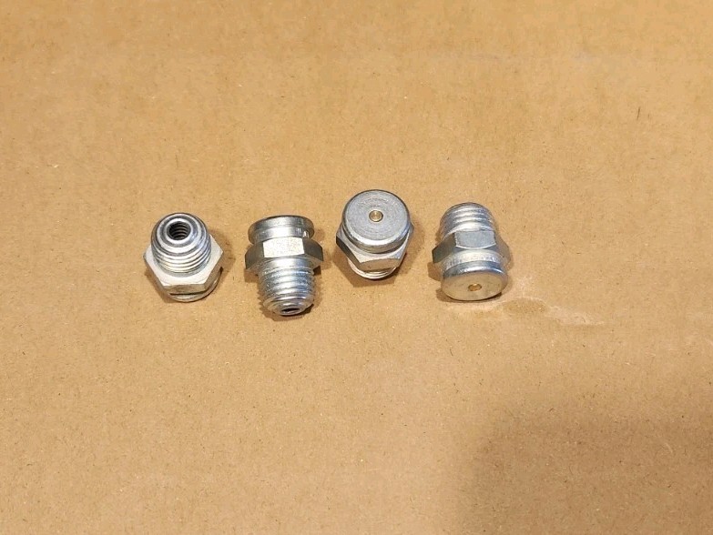 Lot of 4 Alemite A1186 1/4" NPTF Standard Button Head Grease Fitting Lubrication